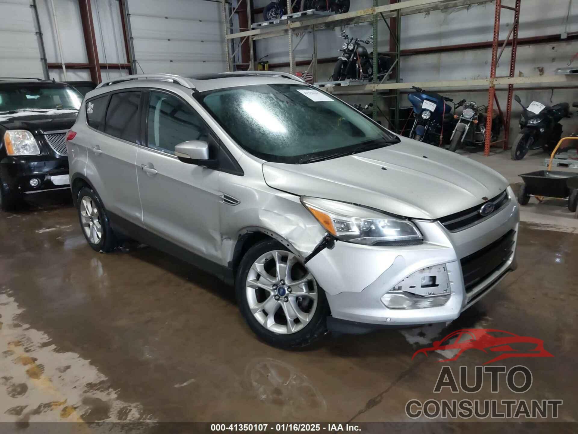 FORD ESCAPE 2015 - 1FMCU9J91FUB92237