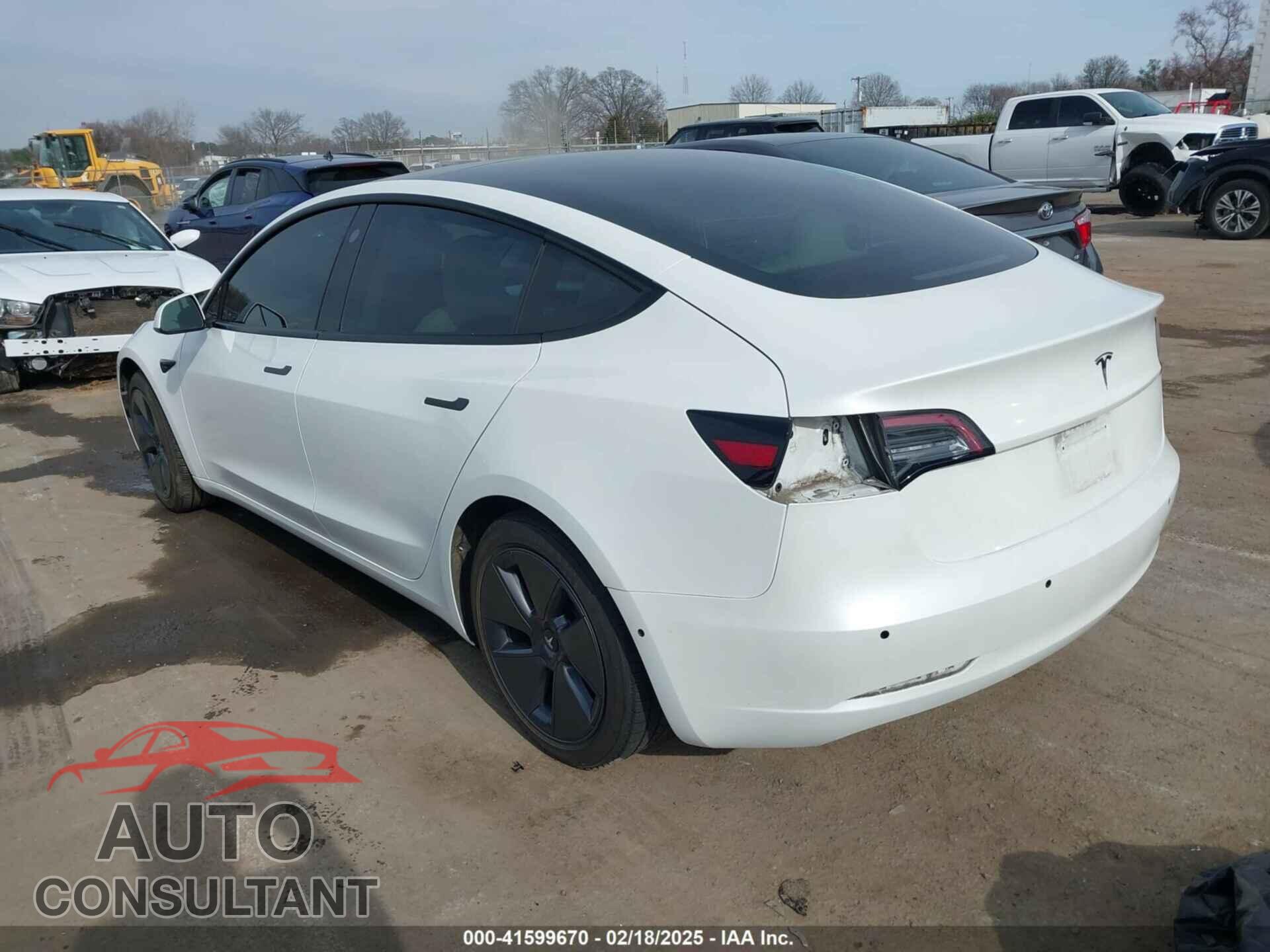 TESLA MODEL 3 2021 - 5YJ3E1EAXMF090805
