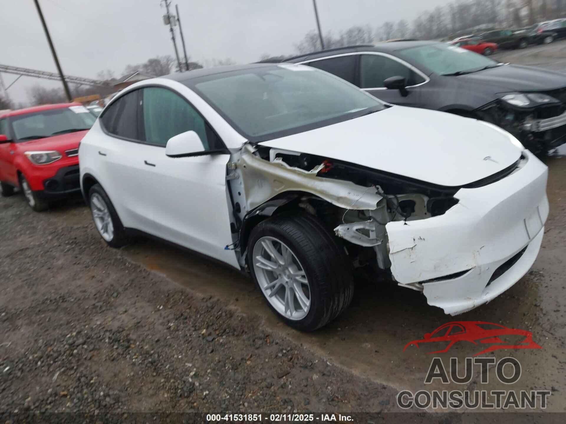 TESLA MODEL Y 2023 - 7SAYGDEE8PA158155