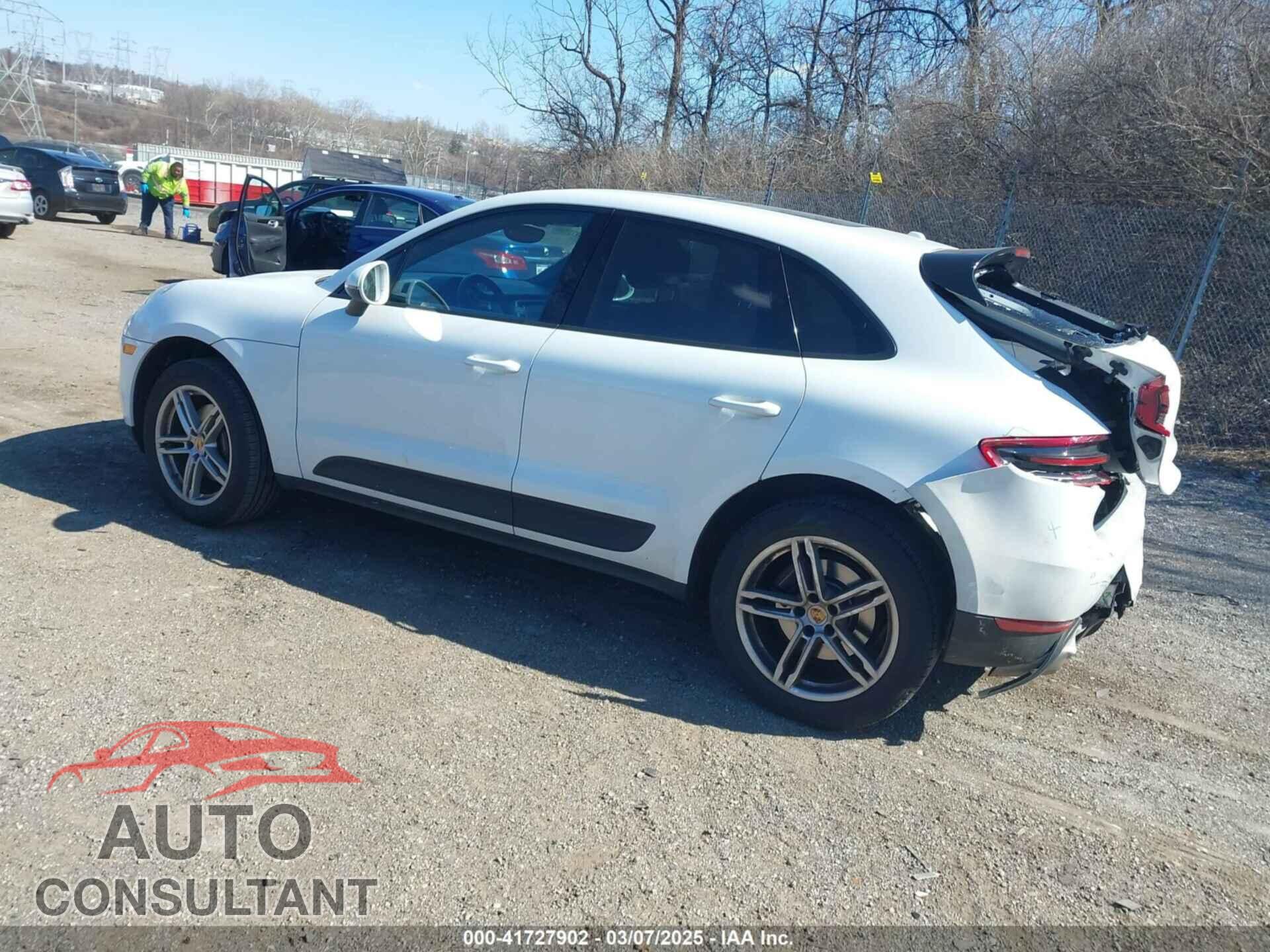PORSCHE MACAN 2018 - WP1AA2A58JLB13832