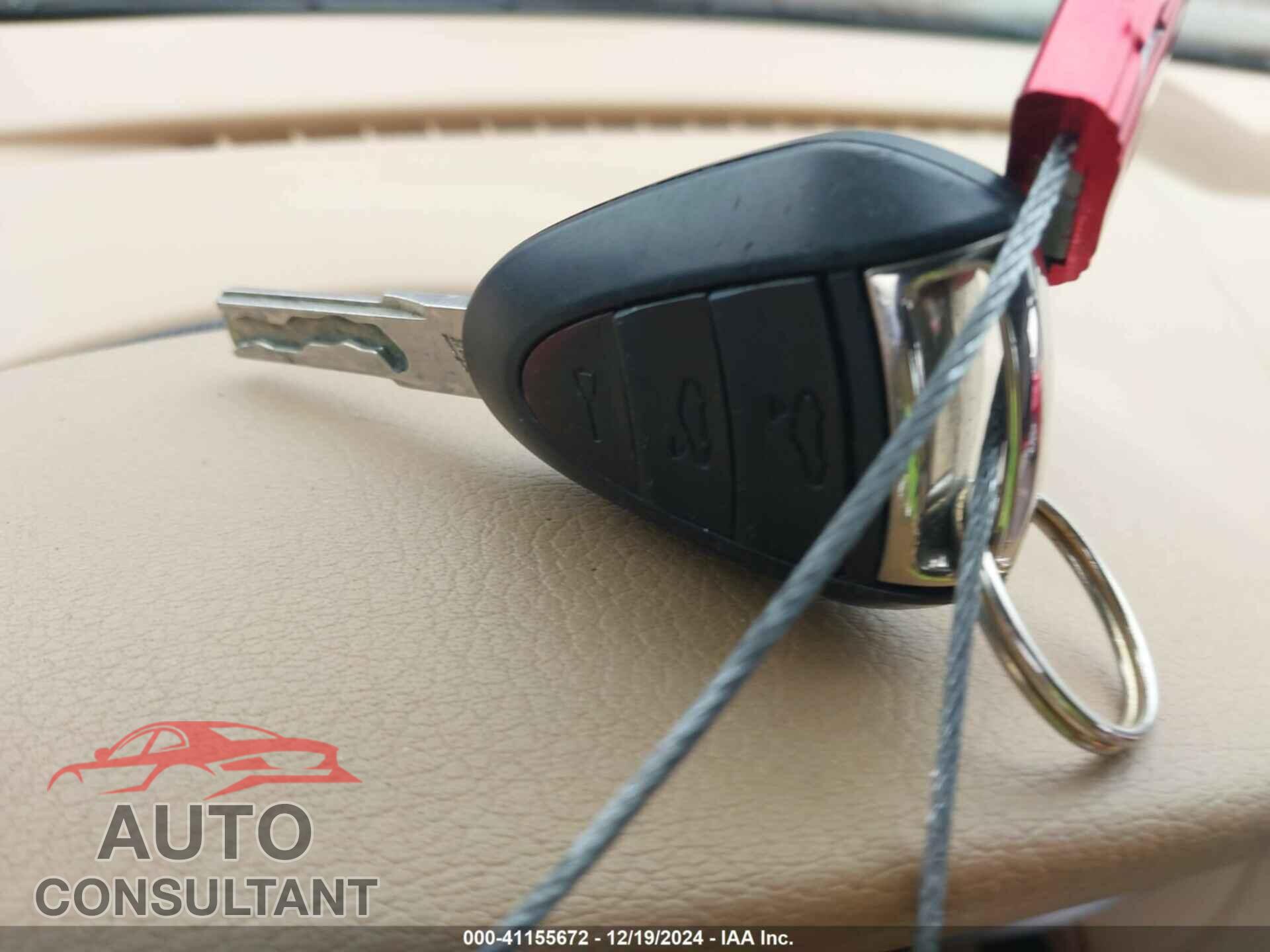 PORSCHE BOXSTER 2012 - WP0CA2A88CS710105