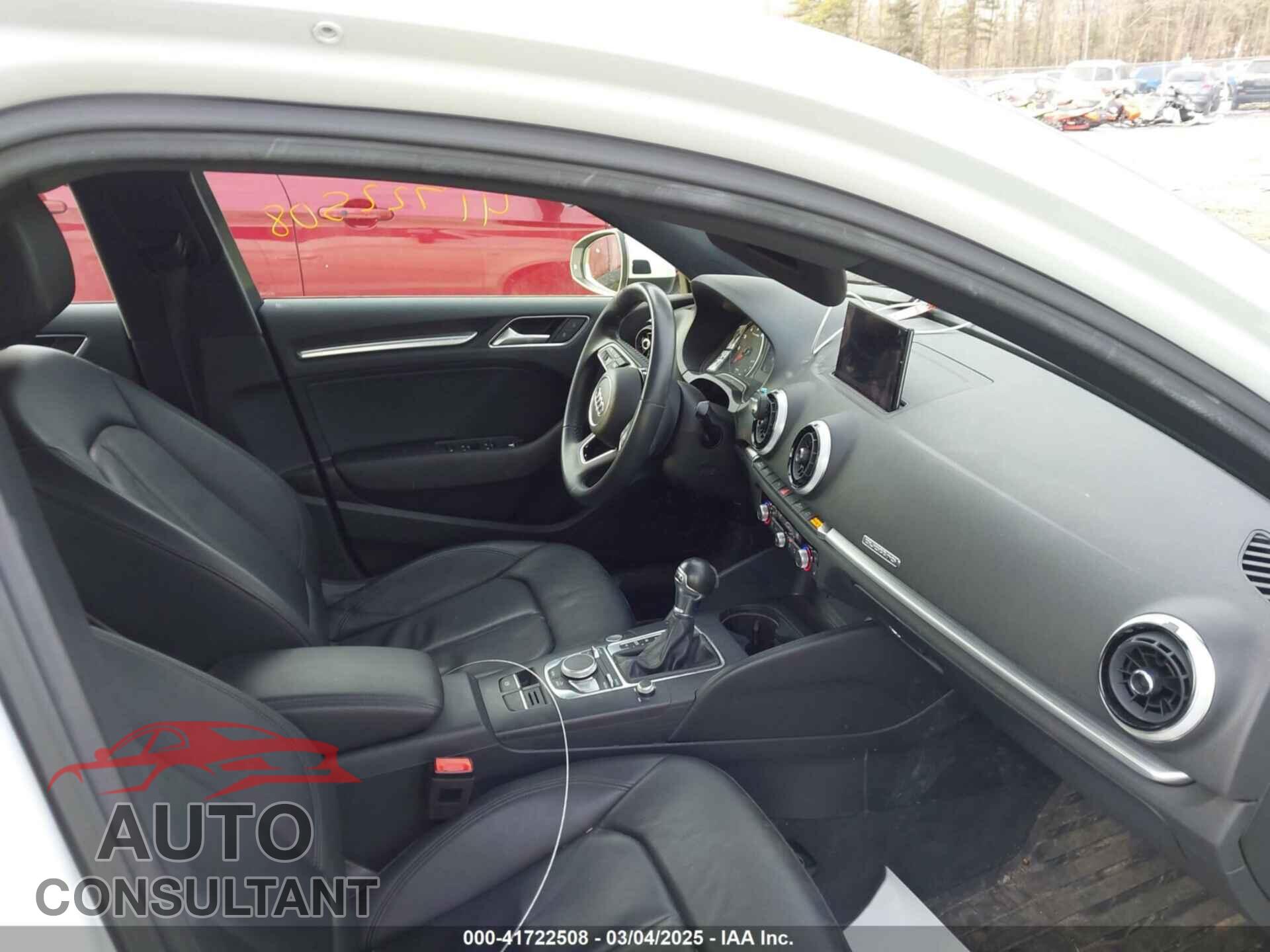 AUDI A3 2020 - WAUBEGFF2LA095042