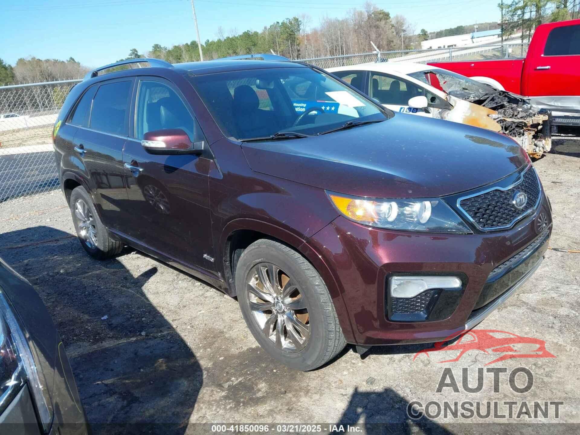 KIA SORENTO 2011 - 5XYKWDA25BG160578