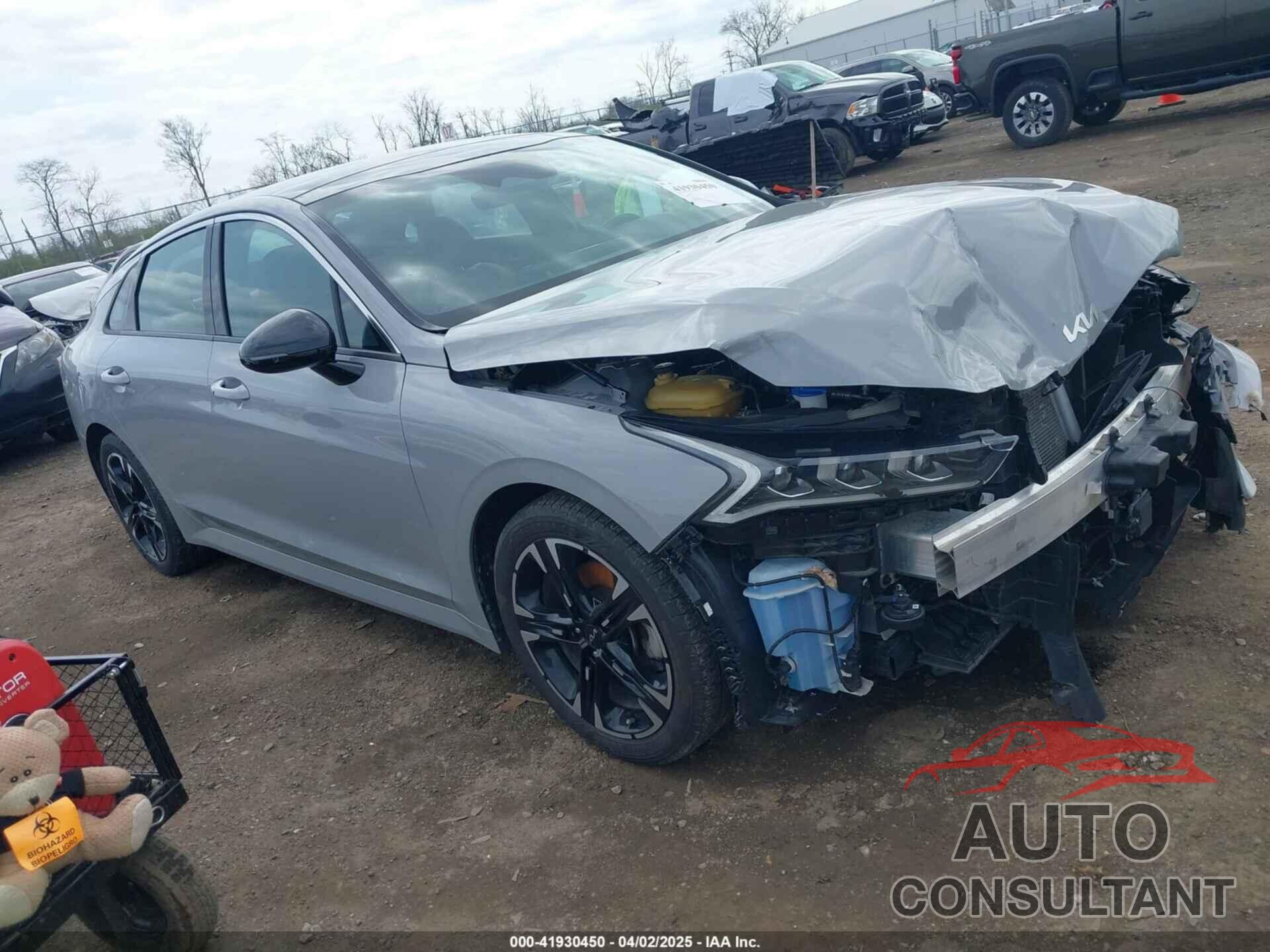 KIA K5 2022 - 5XXG64J23NG120093