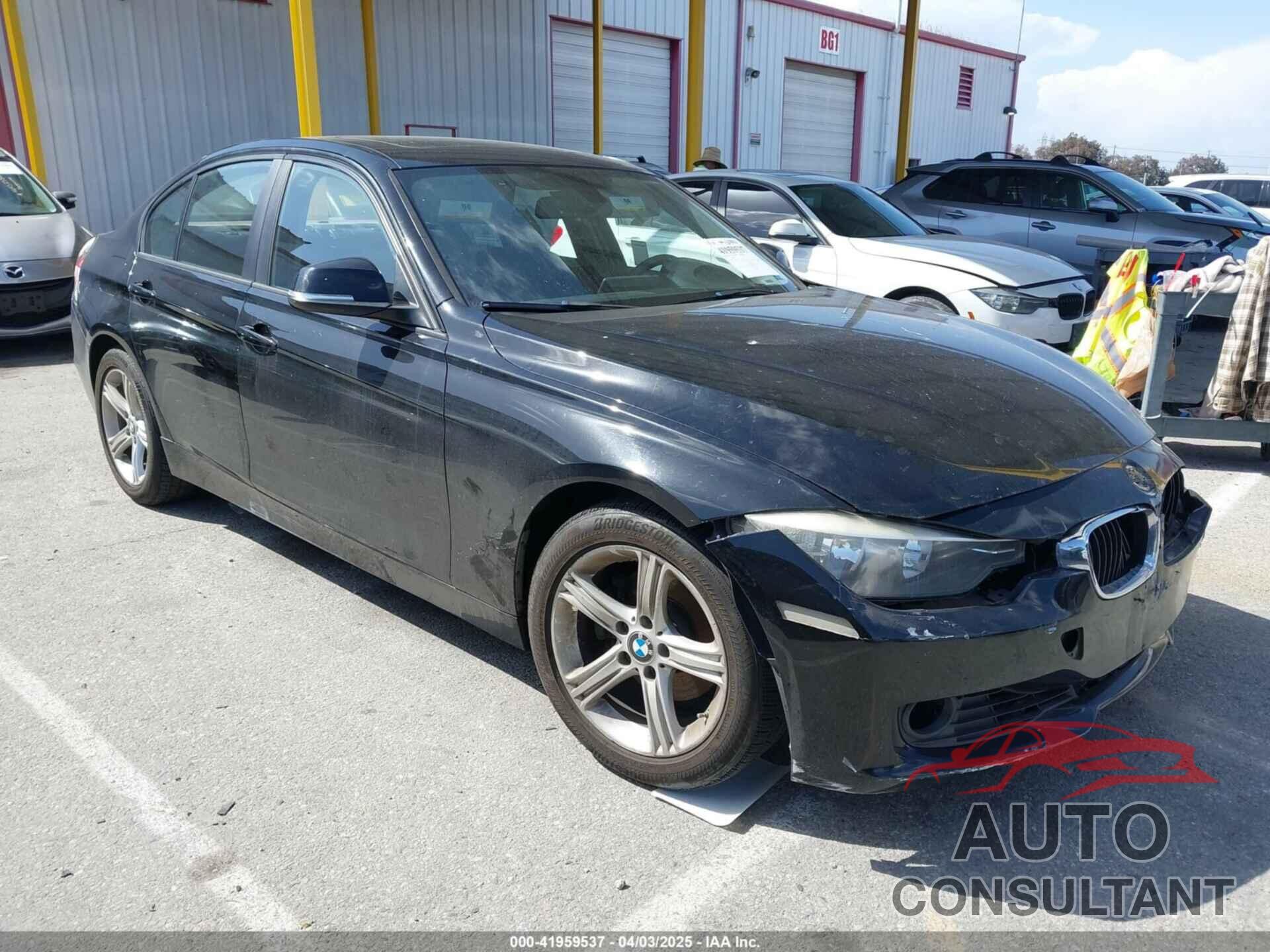 BMW 328I 2014 - WBA3C1C50EK107365