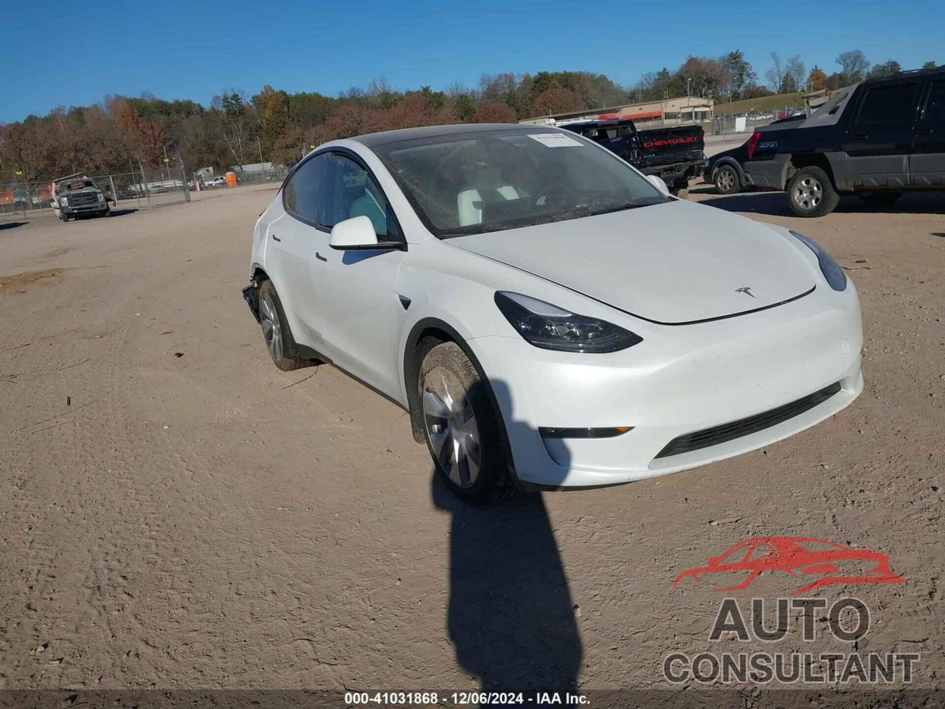 TESLA MODEL Y 2023 - 7SAYGDEE5PA174328