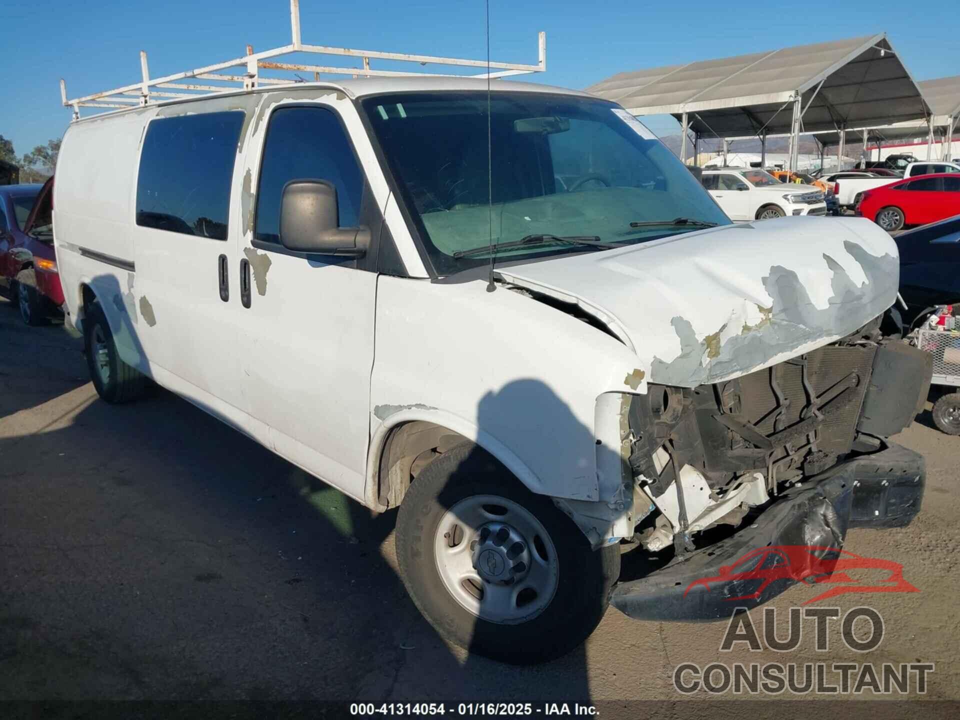 CHEVROLET EXPRESS 2500 2012 - 1GCWGGCG4C1136329