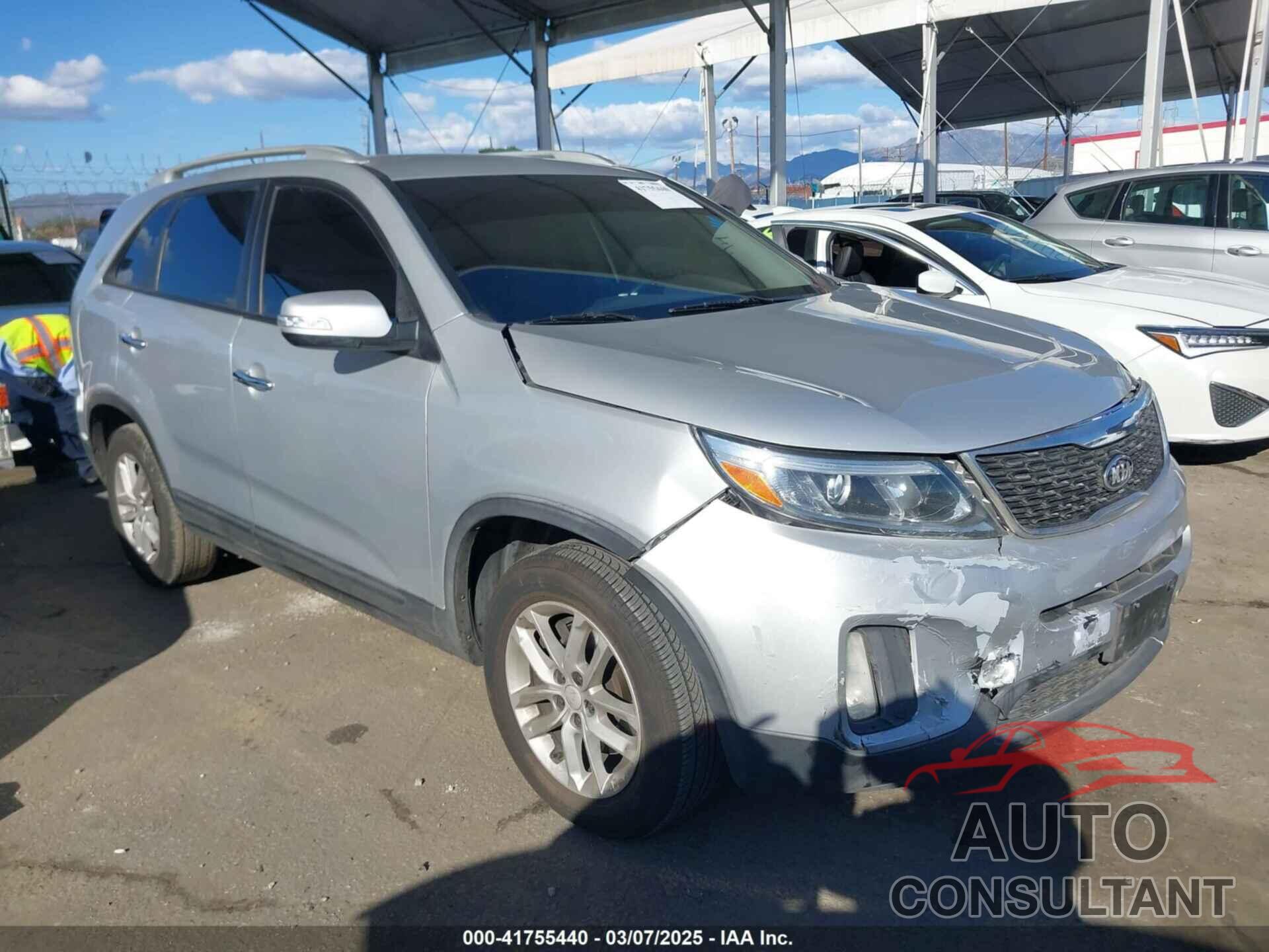 KIA SORENTO 2014 - 5XYKT3A65EG434405
