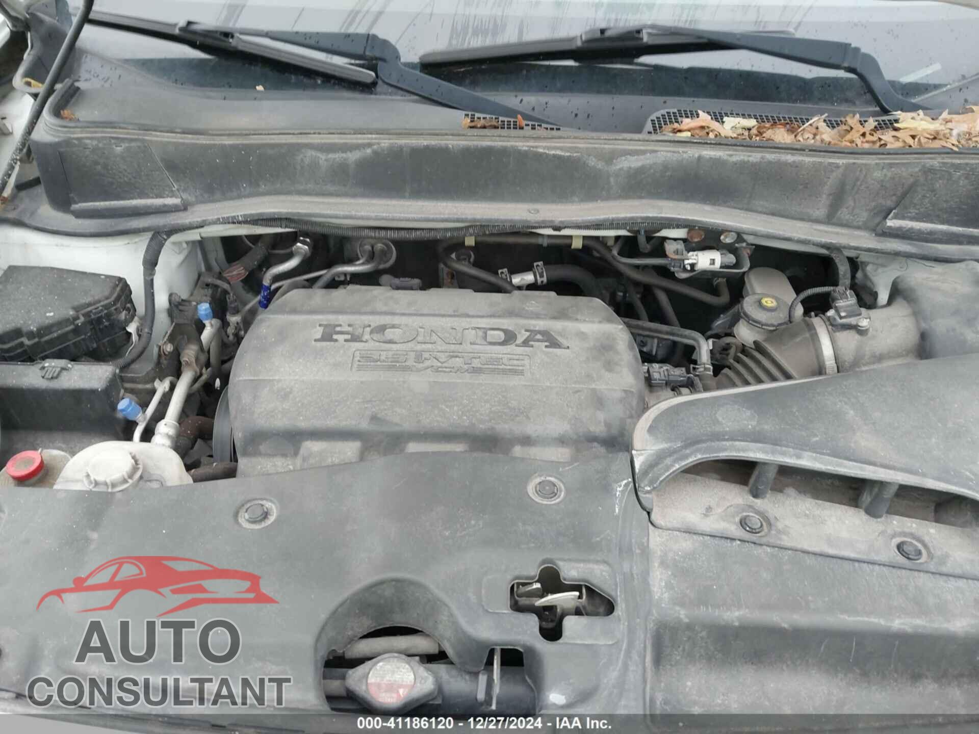 HONDA PILOT 2015 - 5FNYF4H4XFB018564