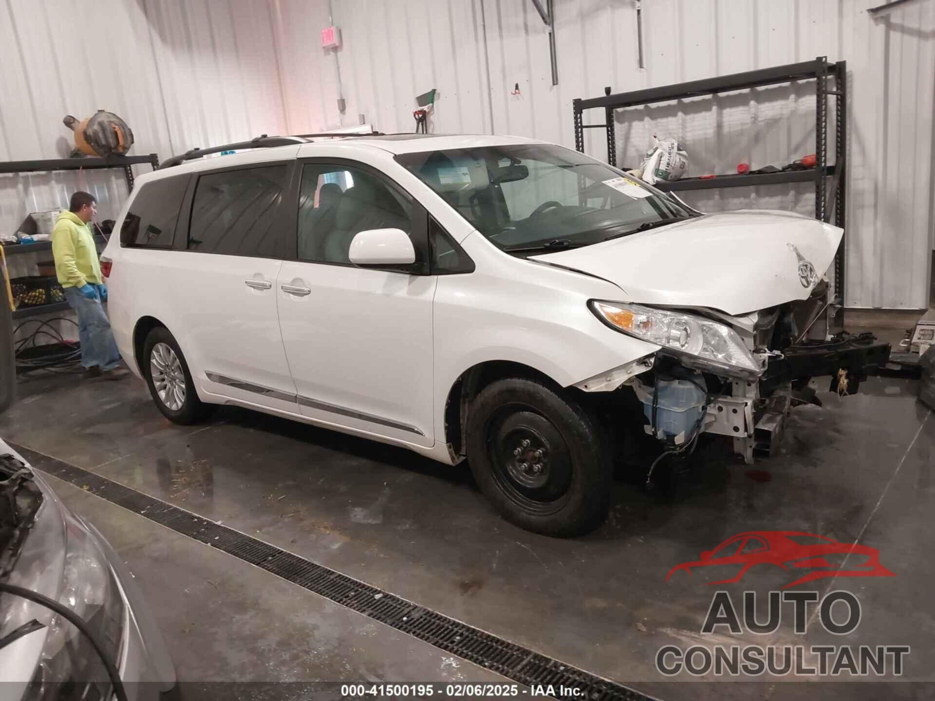 TOYOTA SIENNA 2015 - 5TDYK3DCXFS553554