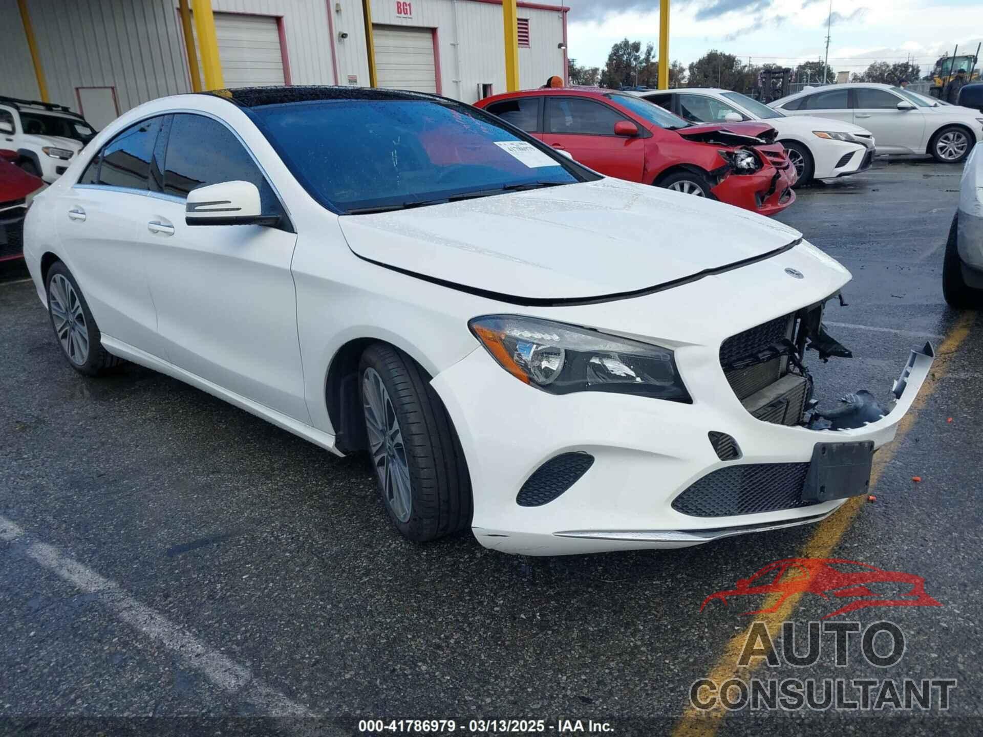MERCEDES-BENZ CLA 250 2019 - WDDSJ4EB5KN753560