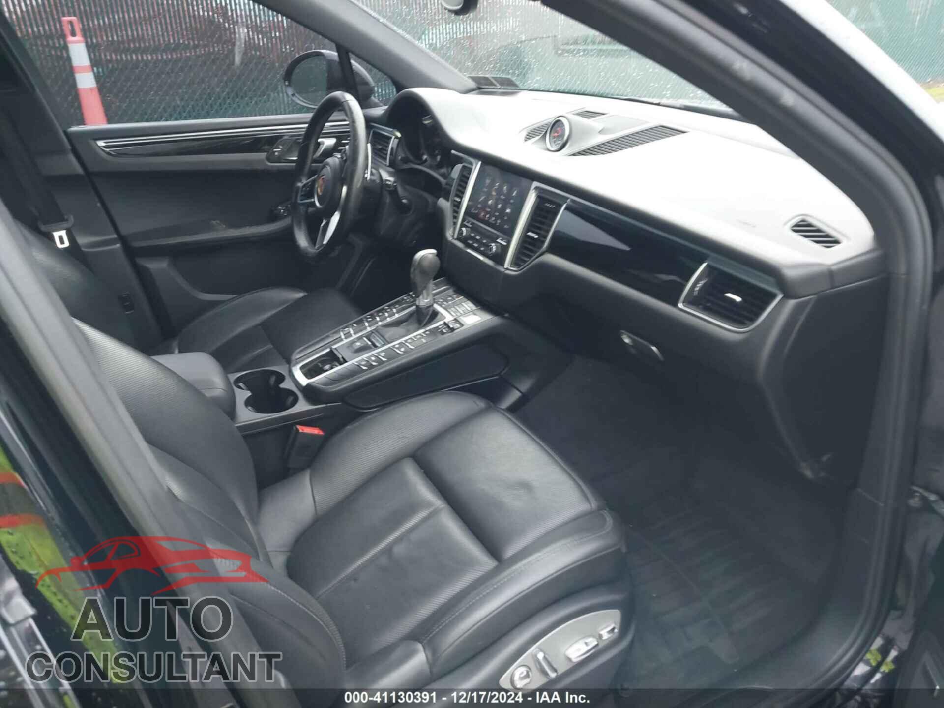 PORSCHE MACAN 2017 - WP1AA2A54HLB08315