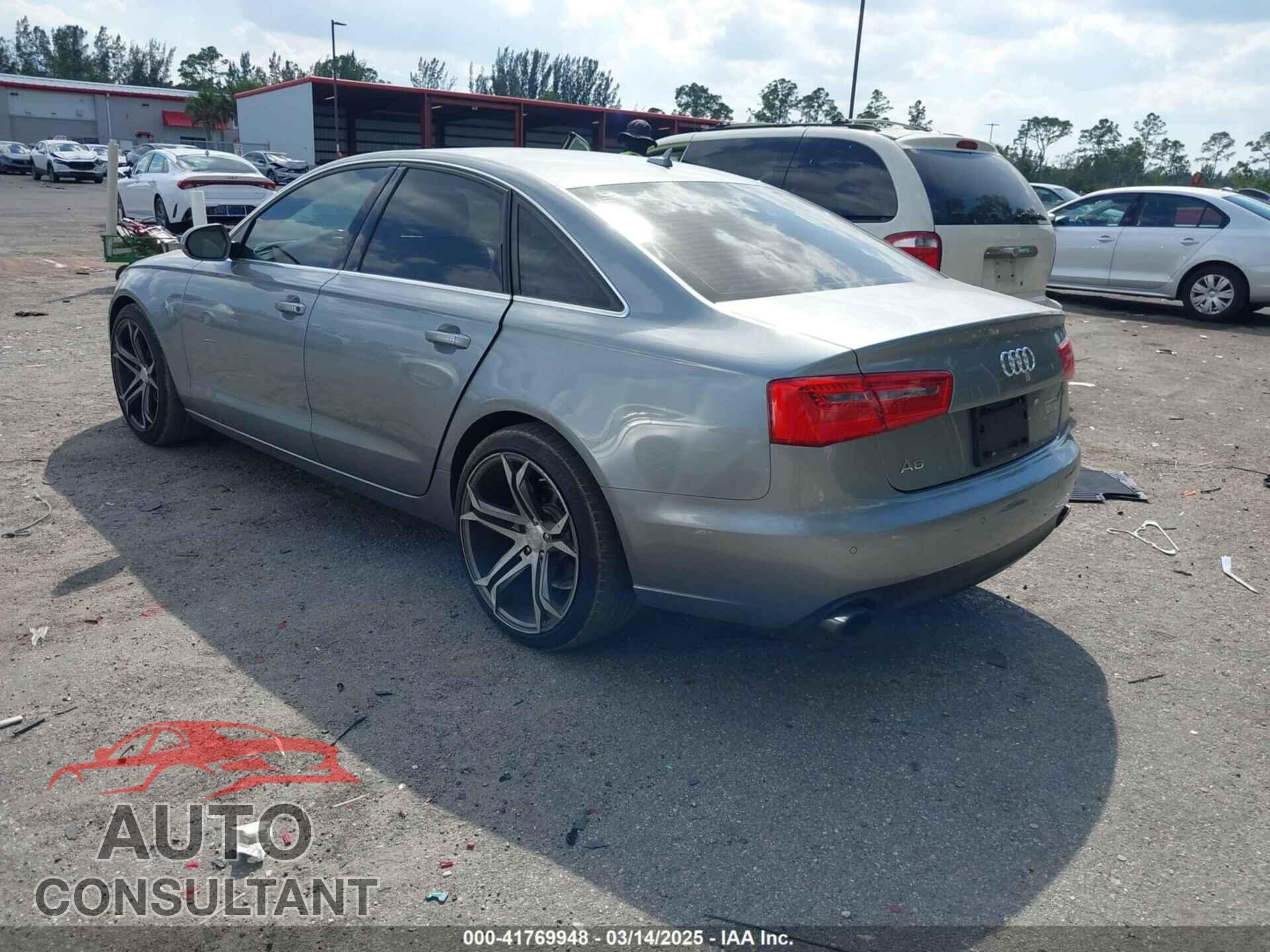 AUDI A6 2013 - WAUDFAFC8DN074618