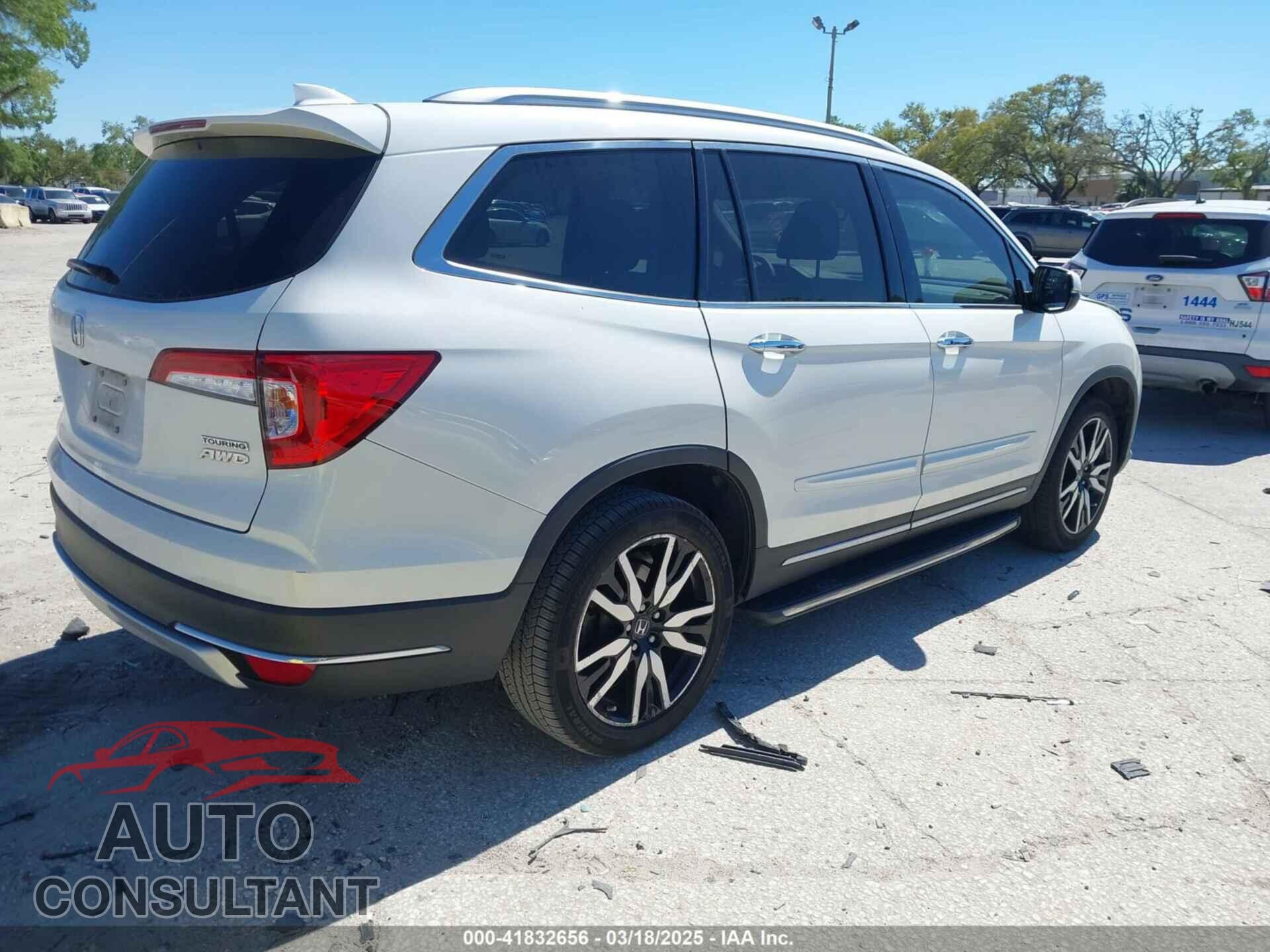 HONDA PILOT 2019 - 5FNYF6H69KB067178
