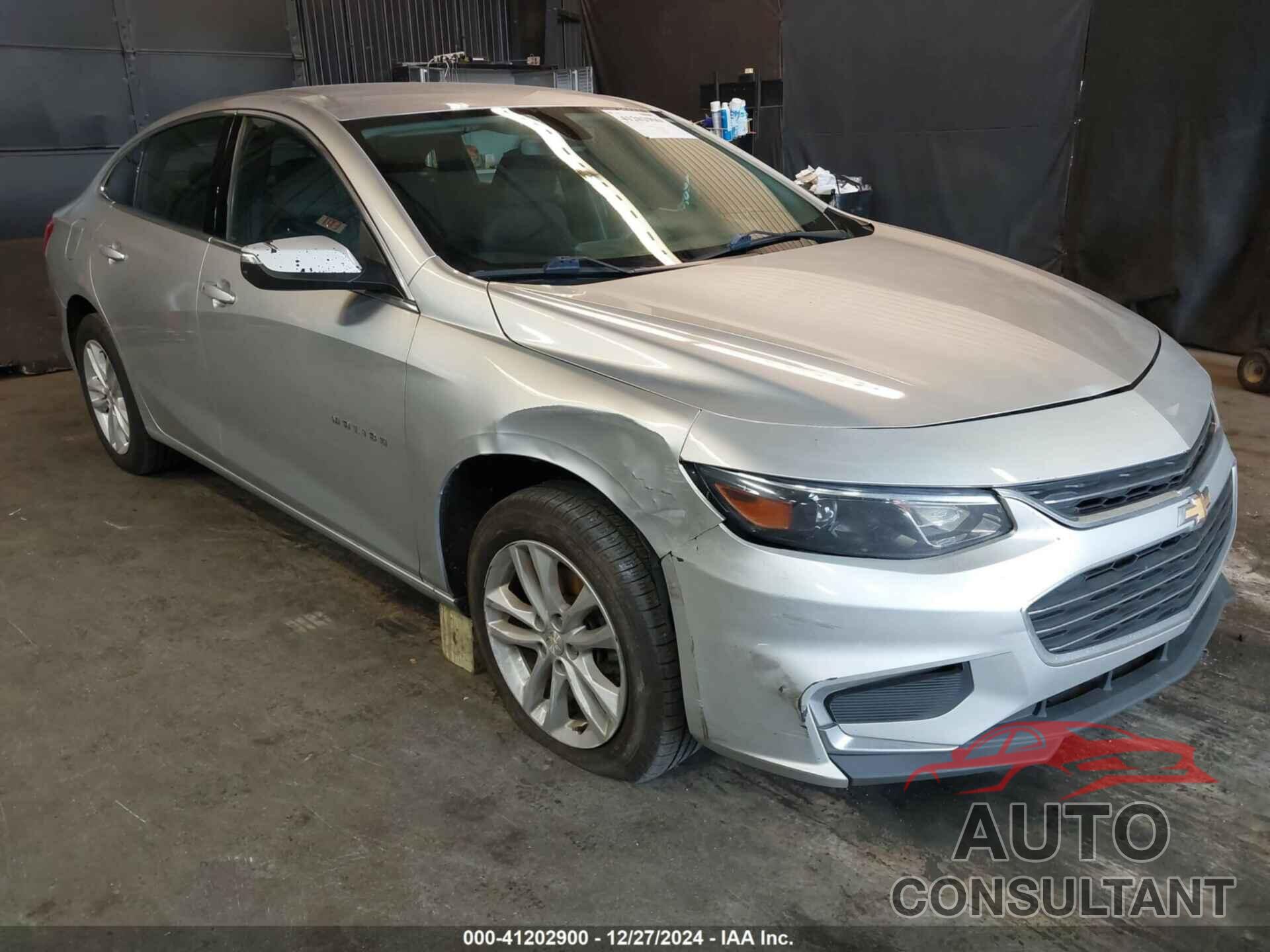 CHEVROLET MALIBU 2018 - 1G1ZD5ST4JF141211