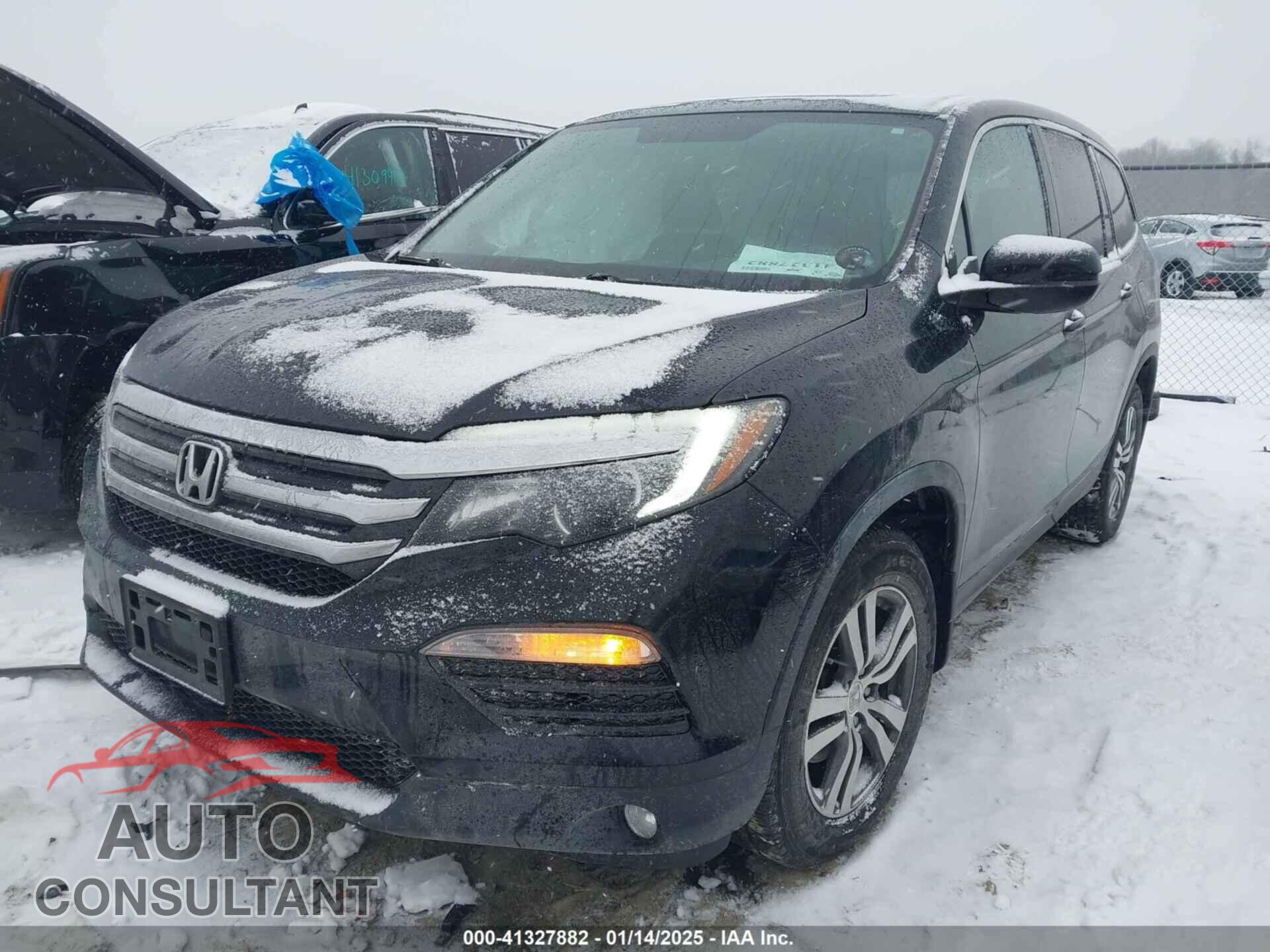HONDA PILOT 2017 - 5FNYF5H56HB020569