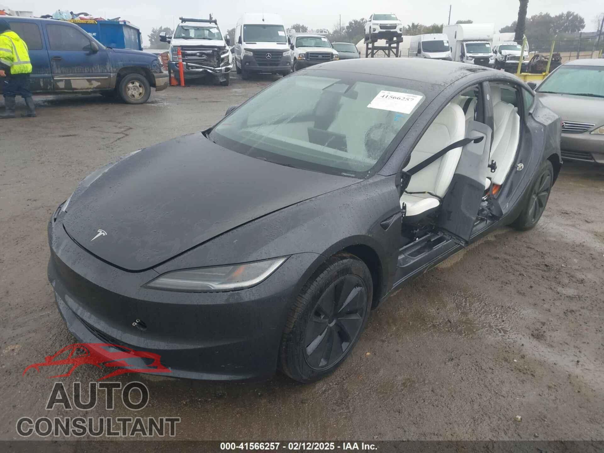 TESLA MODEL 3 2024 - 5YJ3E1EB7RF814305