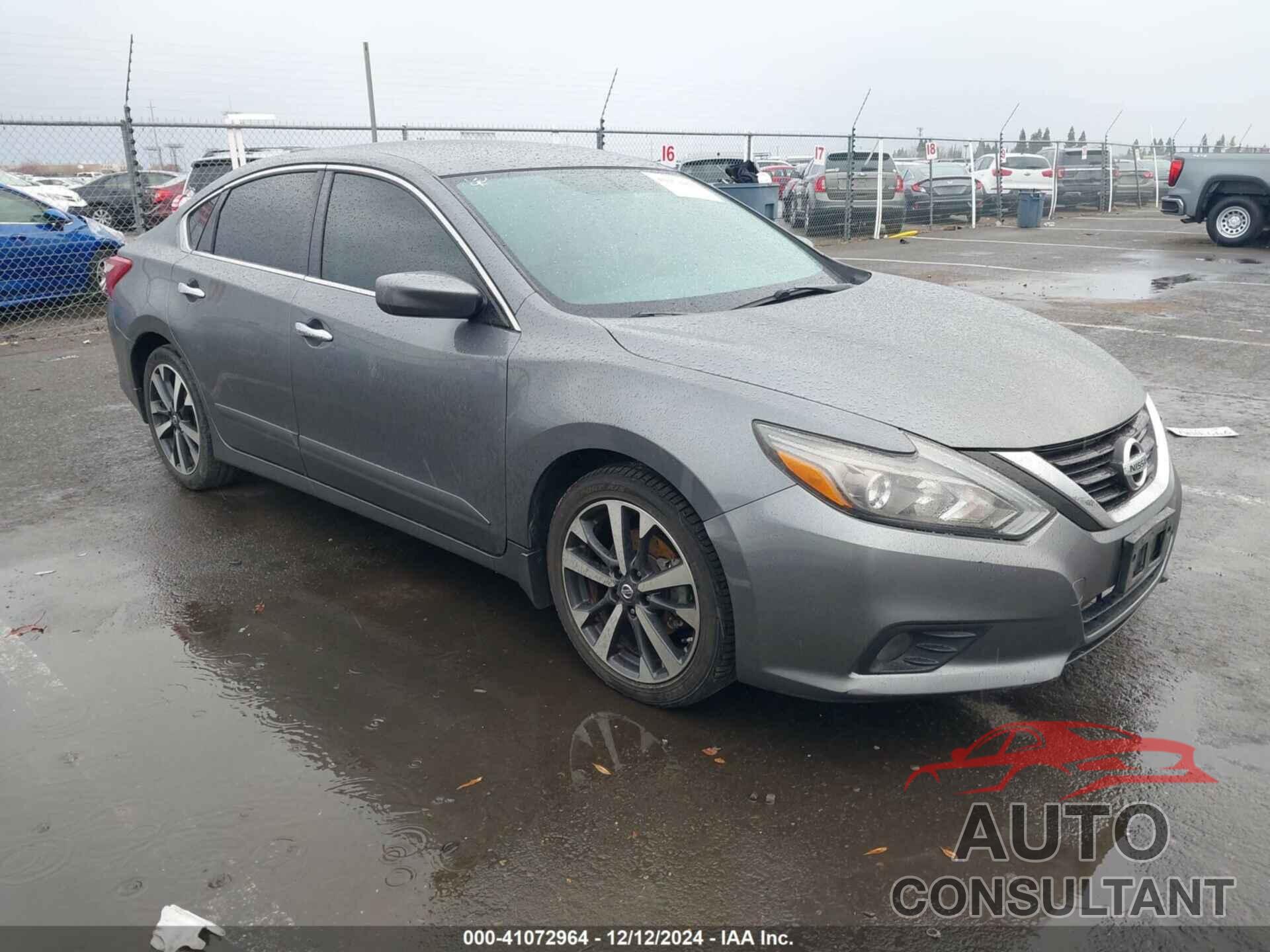 NISSAN ALTIMA 2017 - 1N4AL3AP3HN317350