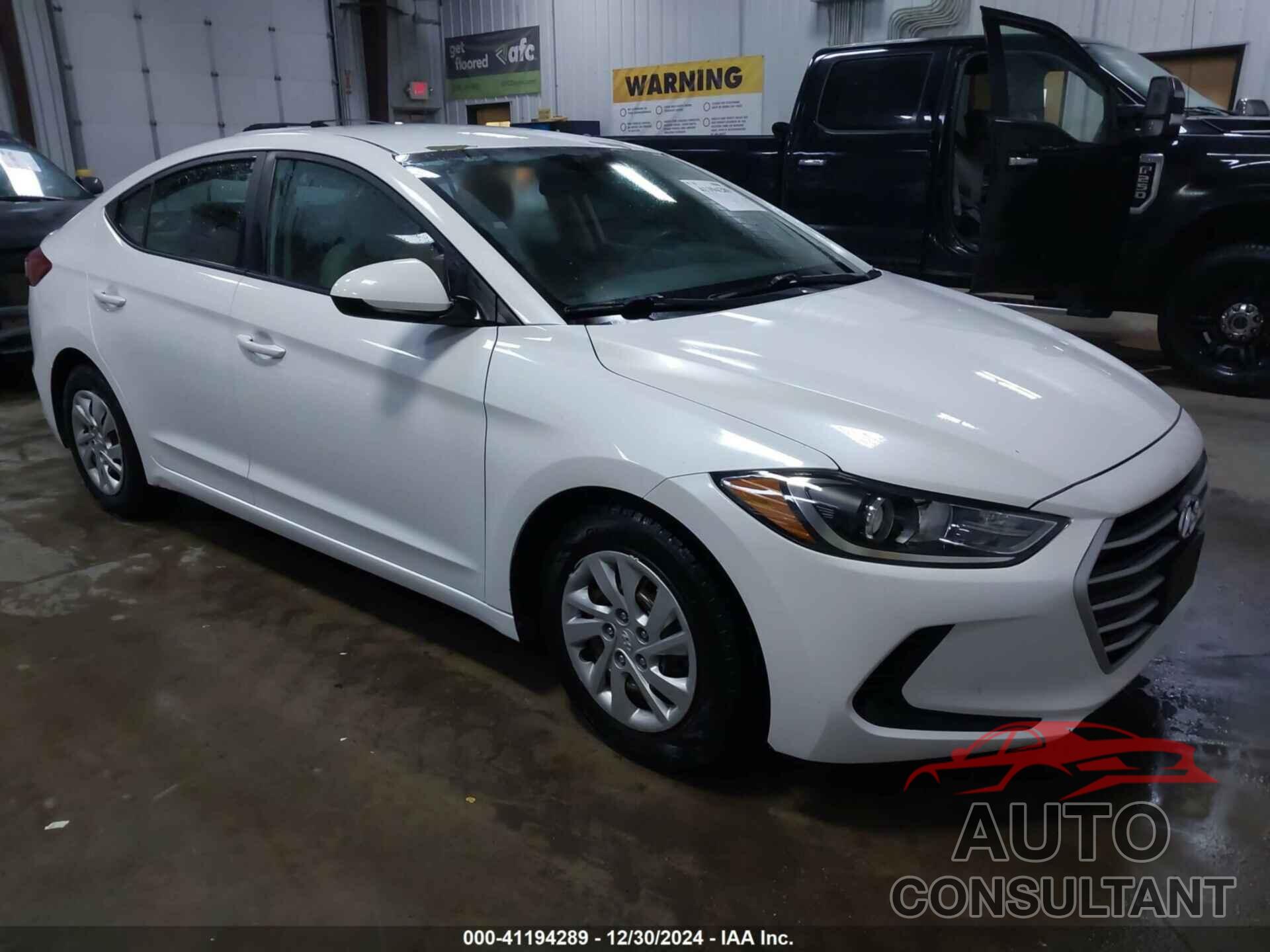 HYUNDAI ELANTRA 2017 - 5NPD74LF4HH082253