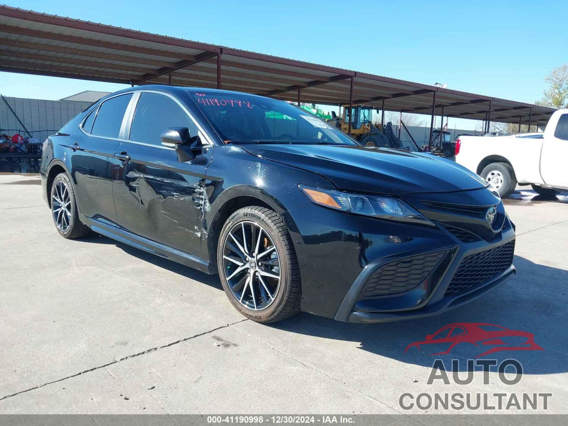 TOYOTA CAMRY 2023 - 4T1G11AK5PU771182