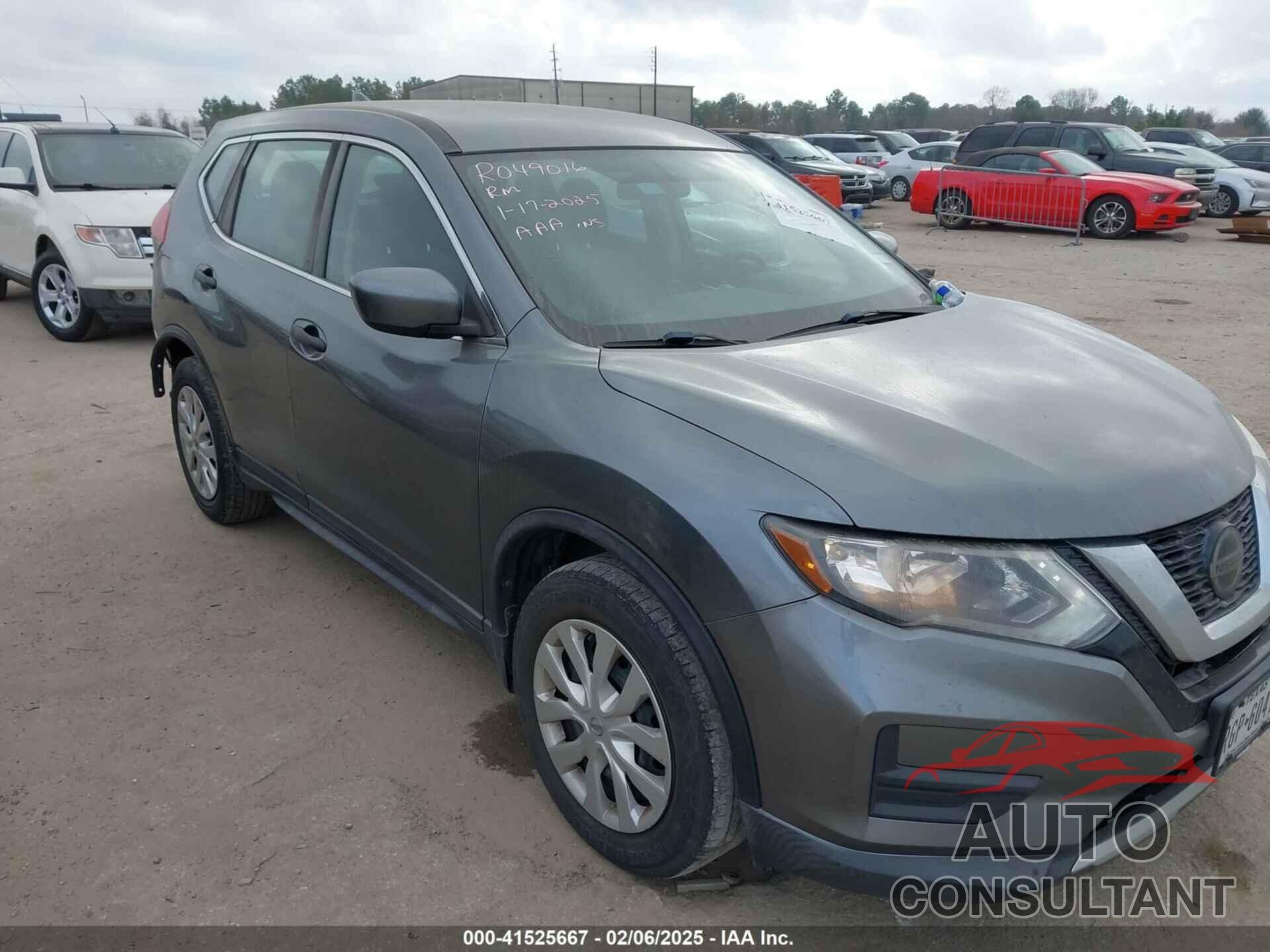 NISSAN ROGUE 2018 - KNMAT2MT8JP560675