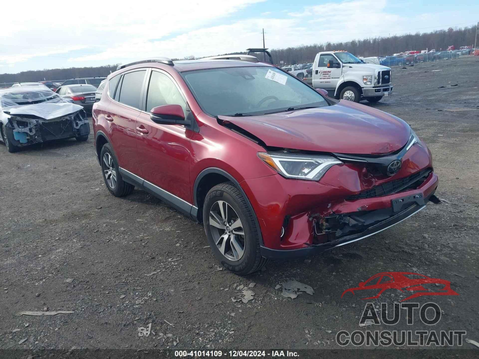 TOYOTA RAV4 2018 - JTMRFREVXJD250838