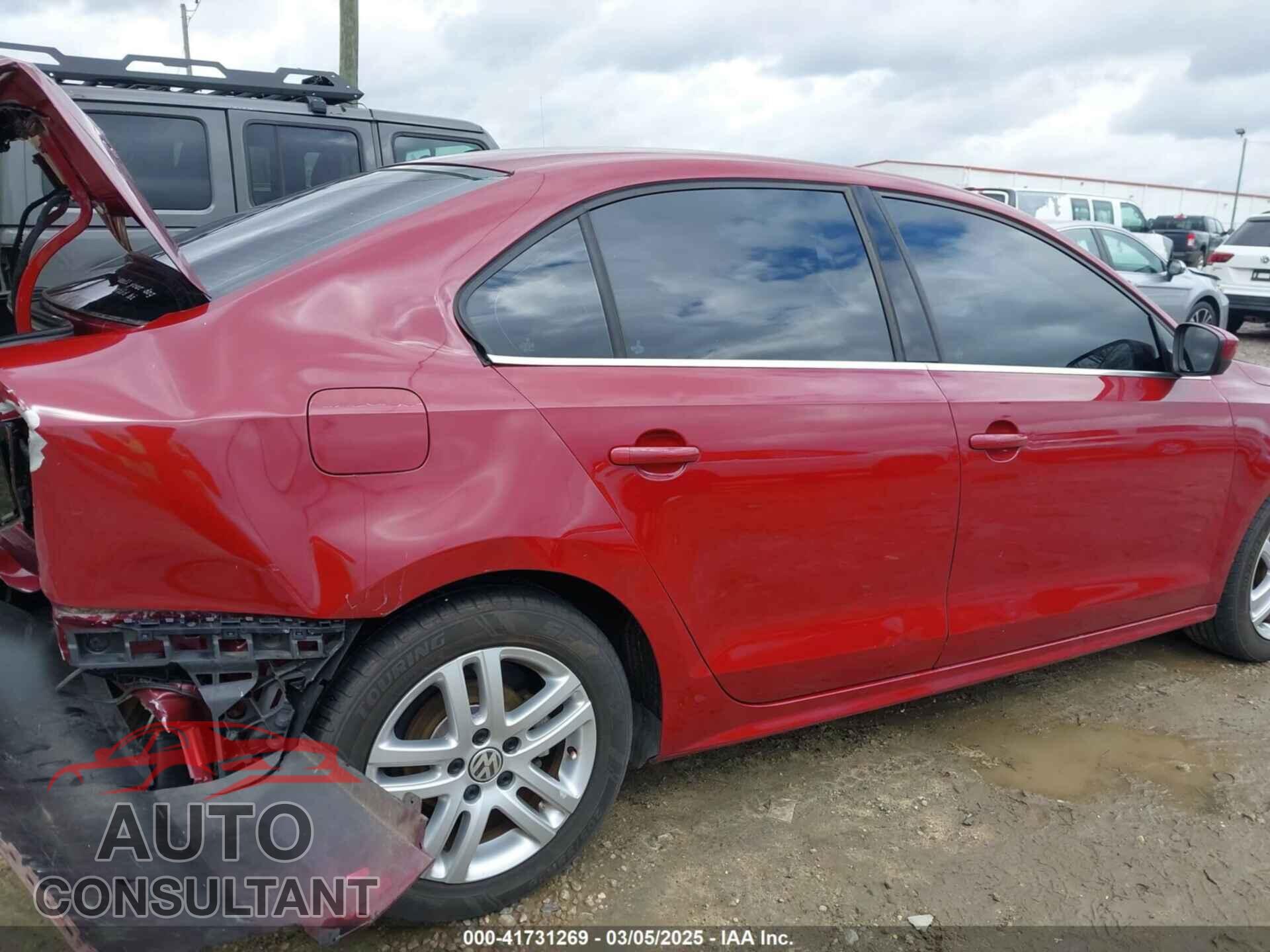 VOLKSWAGEN JETTA 2017 - 3VW2B7AJ2HM256472