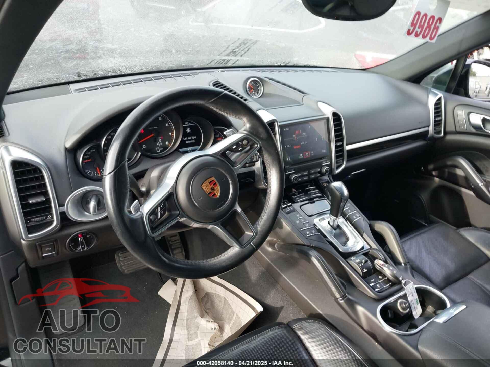 PORSCHE CAYENNE 2018 - WP1AA2A21JKA07525