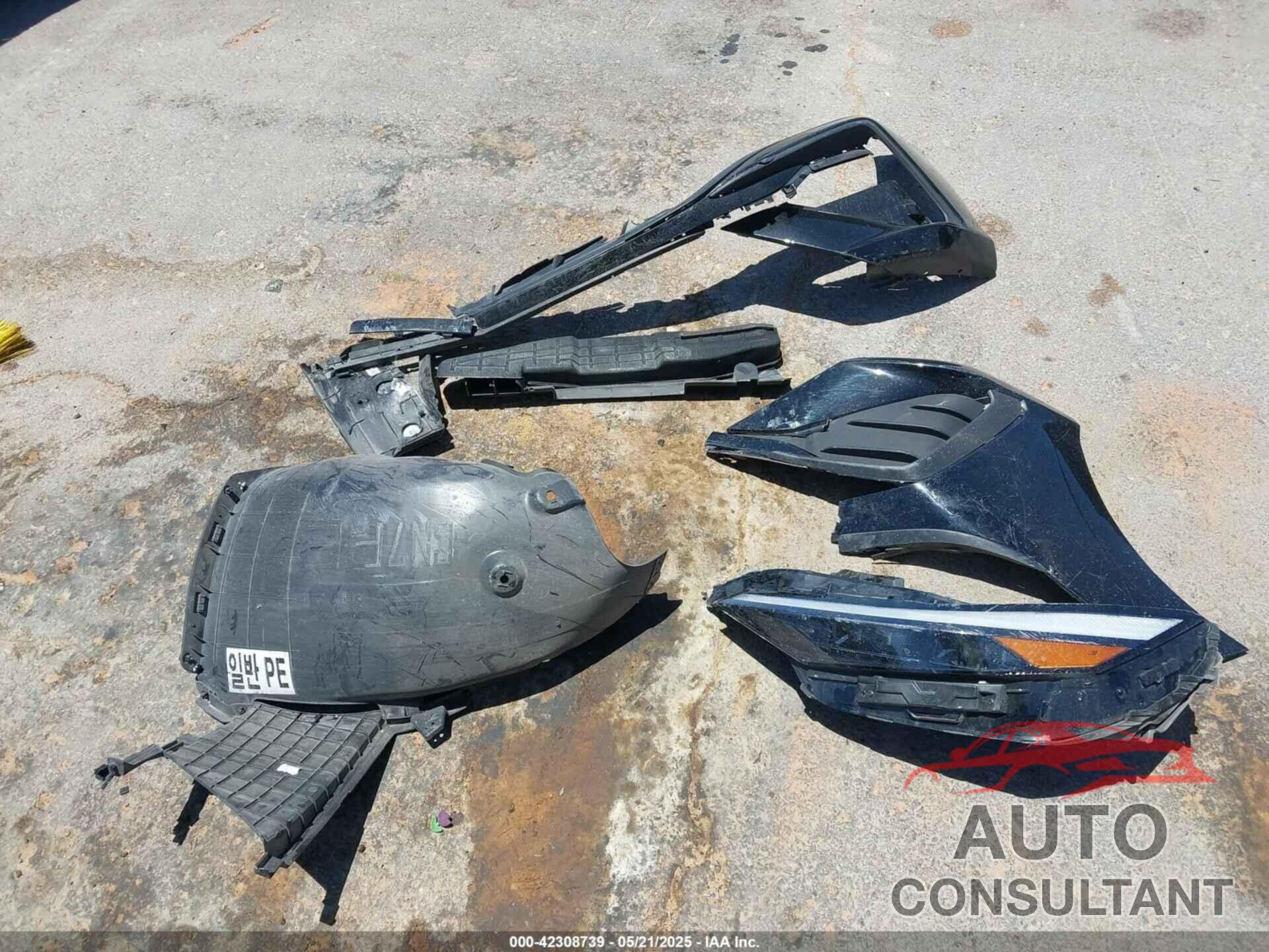 HYUNDAI ELANTRA 2024 - KMHLM4DG8RU682661