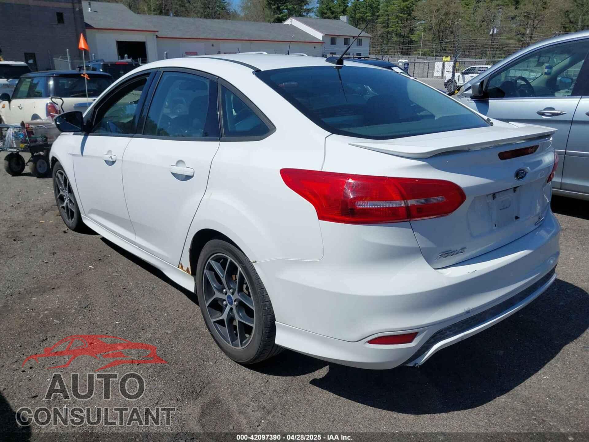 FORD FOCUS 2016 - 1FADP3F21GL273440