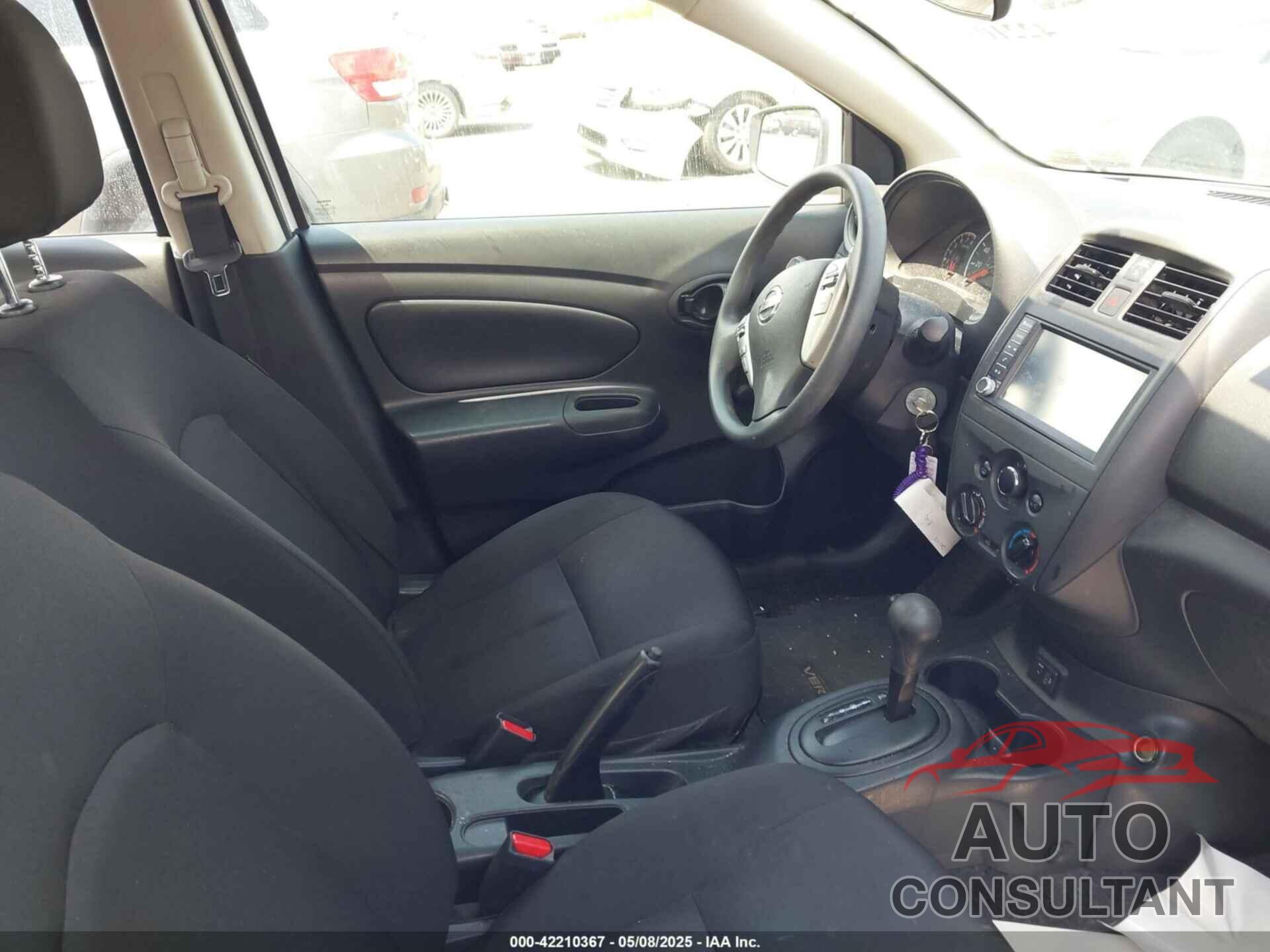 NISSAN VERSA 2018 - 3N1CN7AP9JL887608