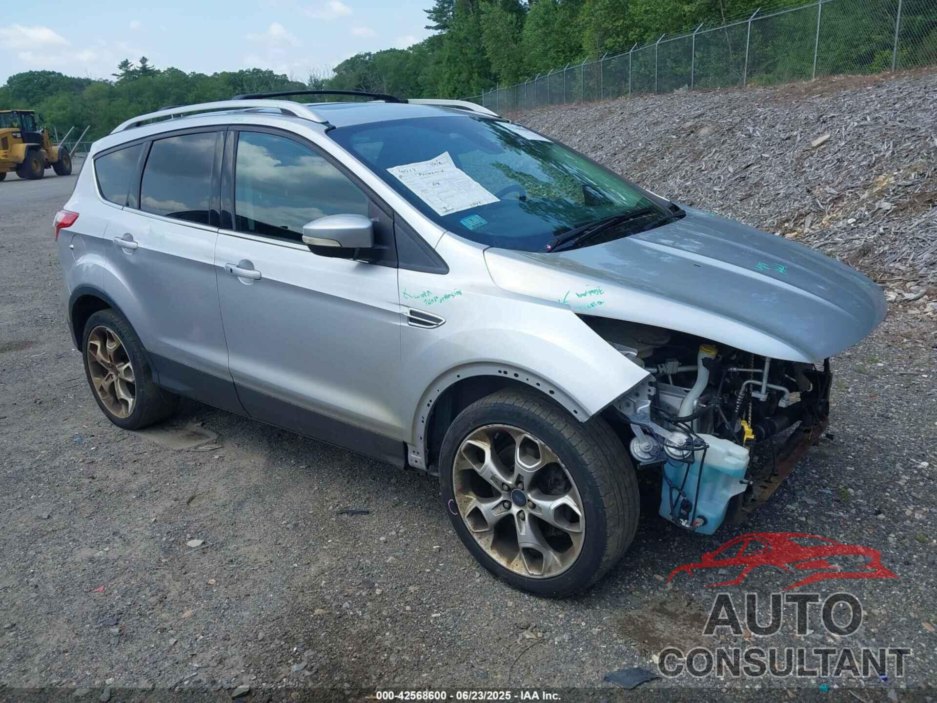 FORD ESCAPE 2015 - 1FMCU9J93FUA55235