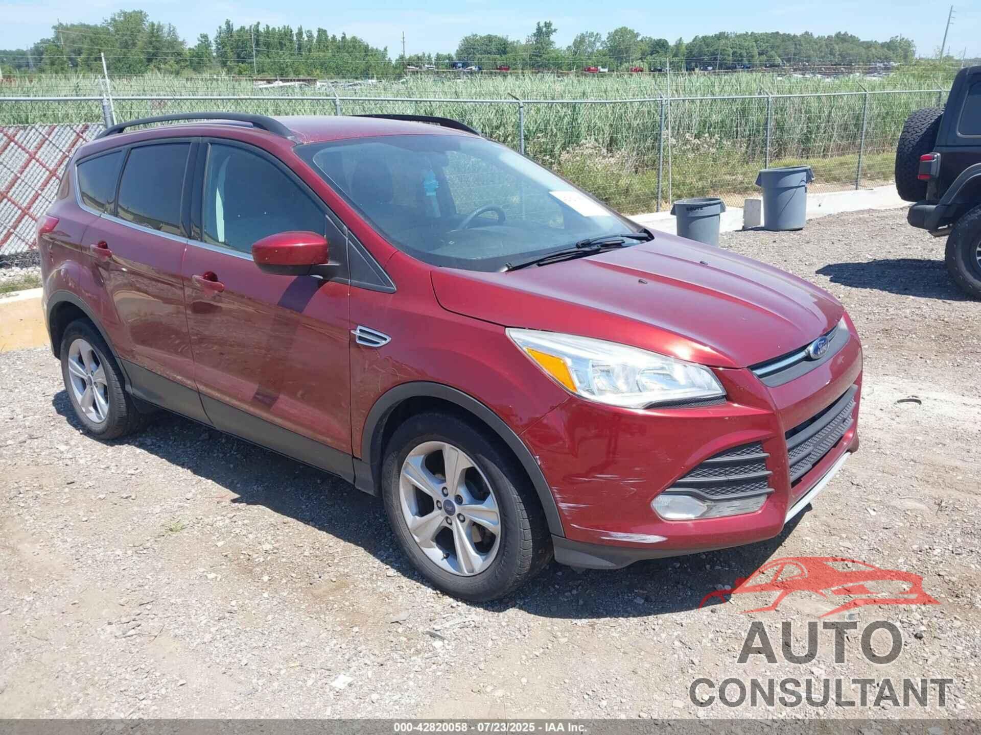 FORD ESCAPE 2014 - 1FMCU0GX0EUB28075