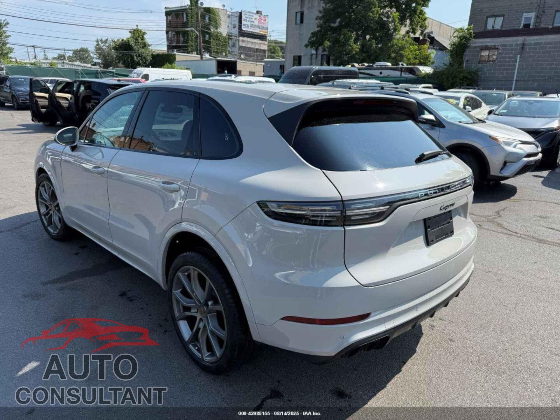 PORSCHE CAYENNE 2023 - WP1AA2AYXPDA01675