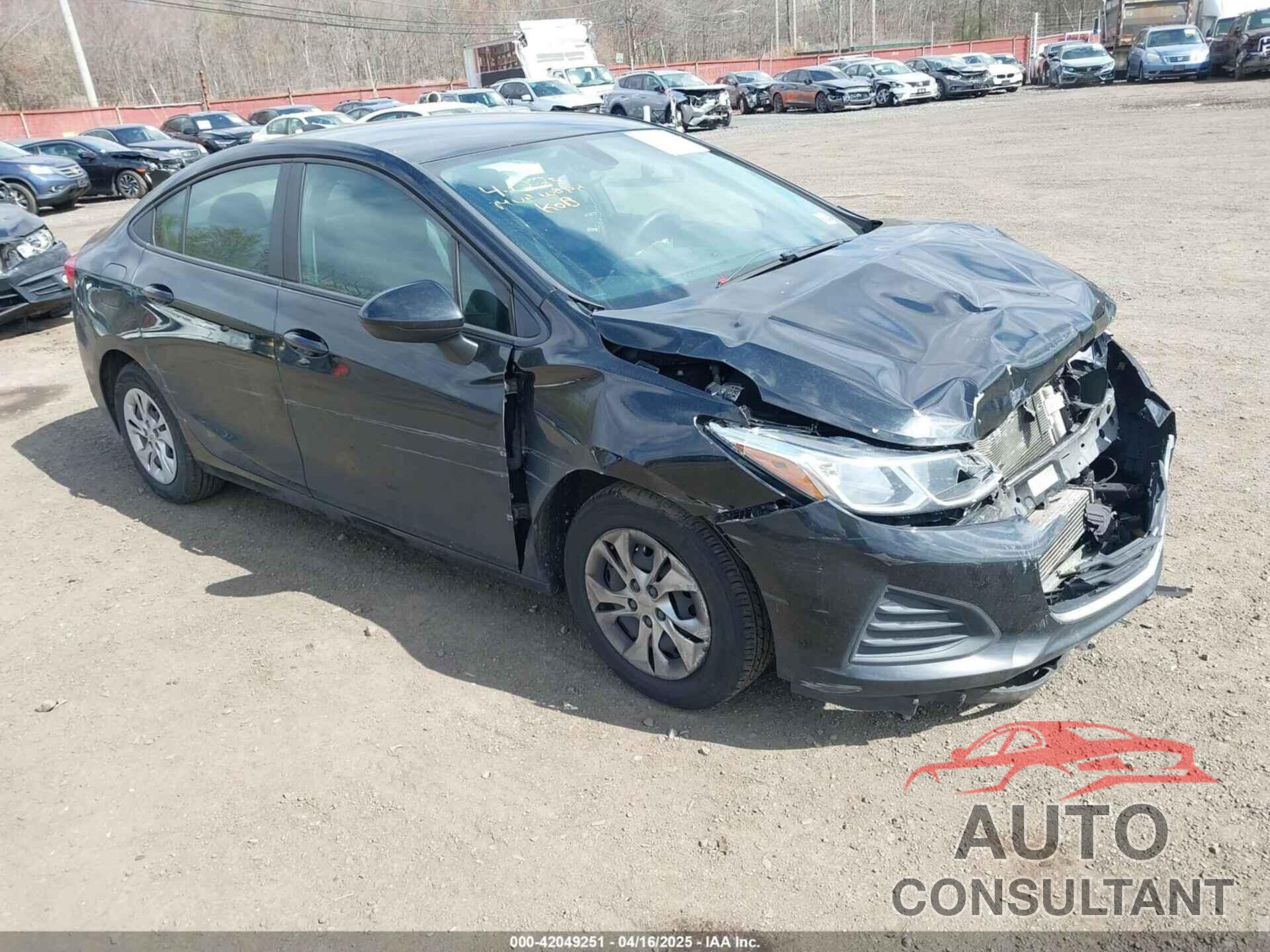 CHEVROLET CRUZE 2019 - 1G1BC5SM8K7151216