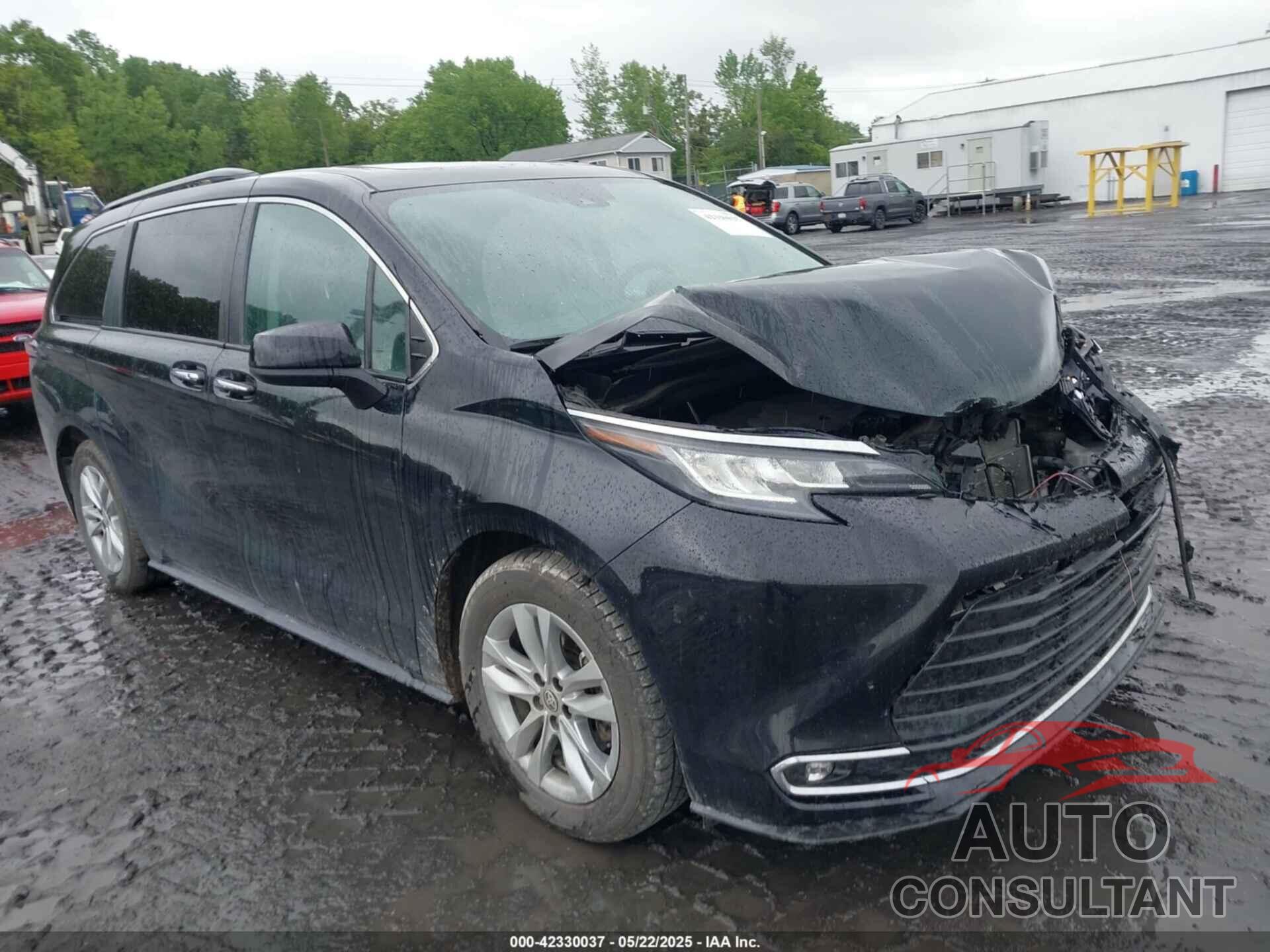 TOYOTA SIENNA 2022 - 5TDJSKFC7NS062964