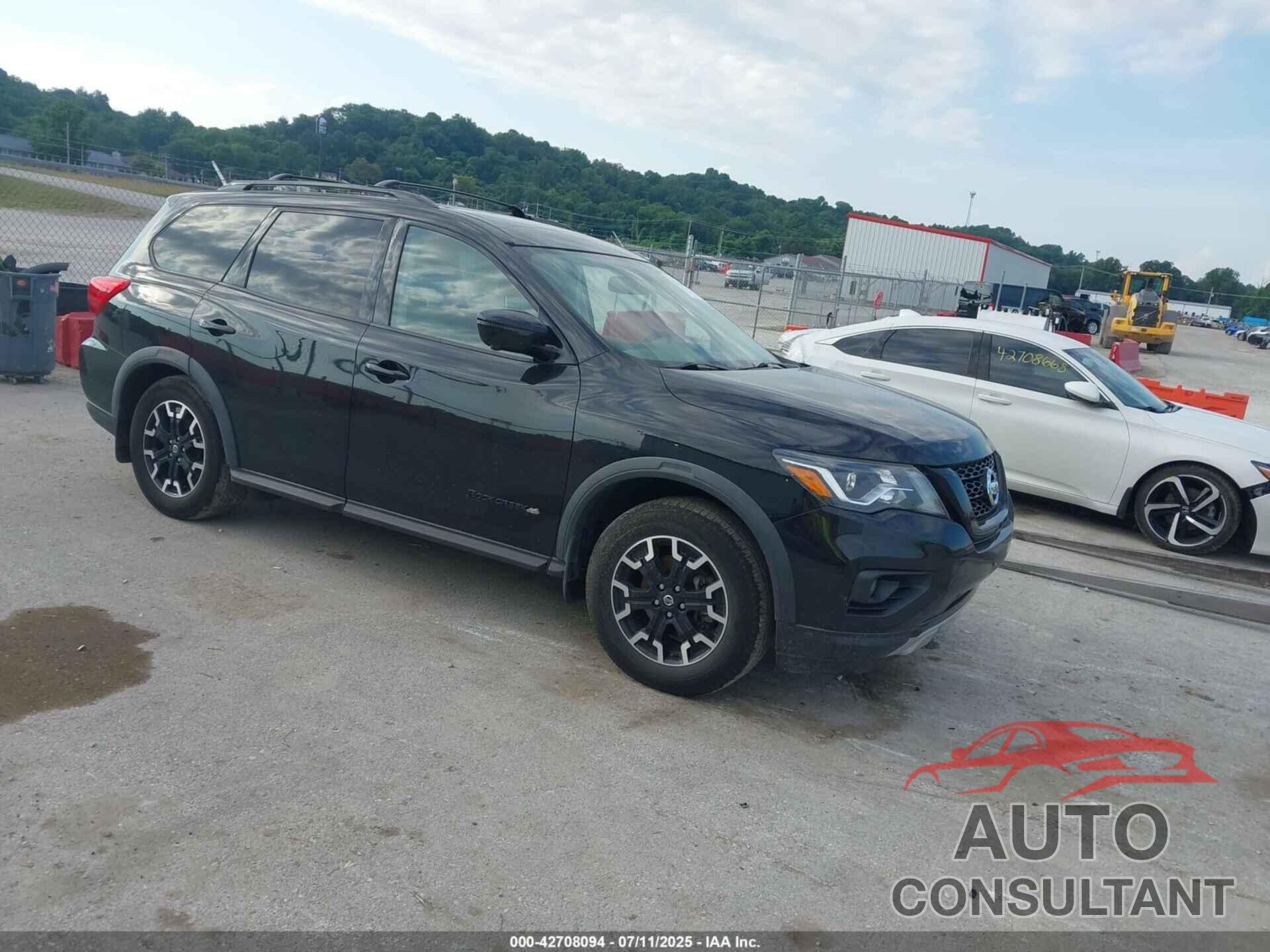 NISSAN PATHFINDER 2020 - 5N1DR2CM5LC632184