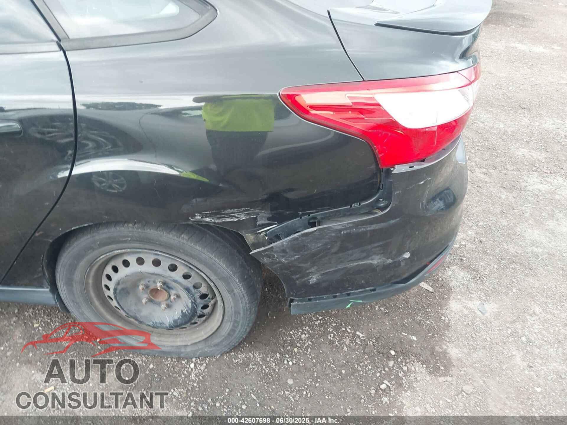 FORD FOCUS 2014 - 1FADP3F22EL356579