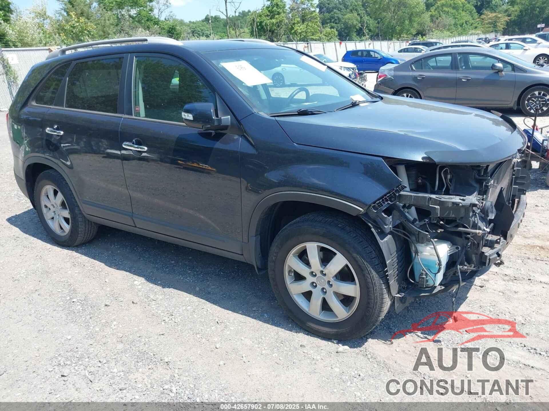 KIA SORENTO 2012 - 5XYKT3A64CG230871