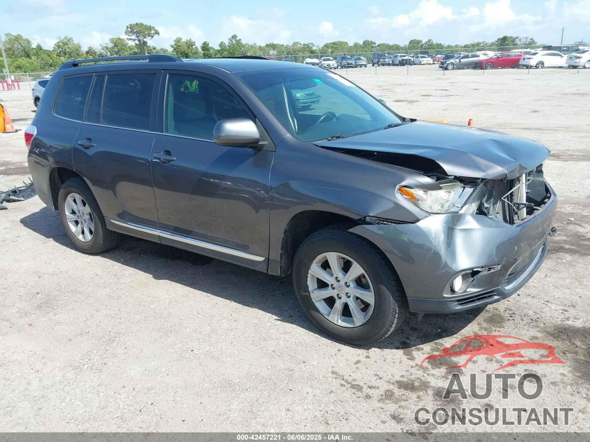 TOYOTA HIGHLANDER 2013 - 5TDBK3EH9DS213471