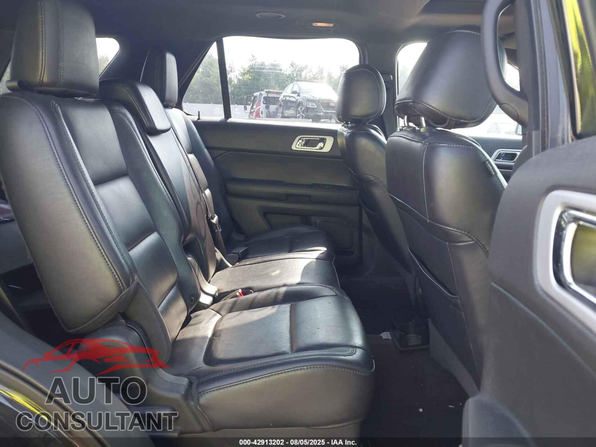 FORD EXPLORER 2011 - 1FMHK8D88BGA31420