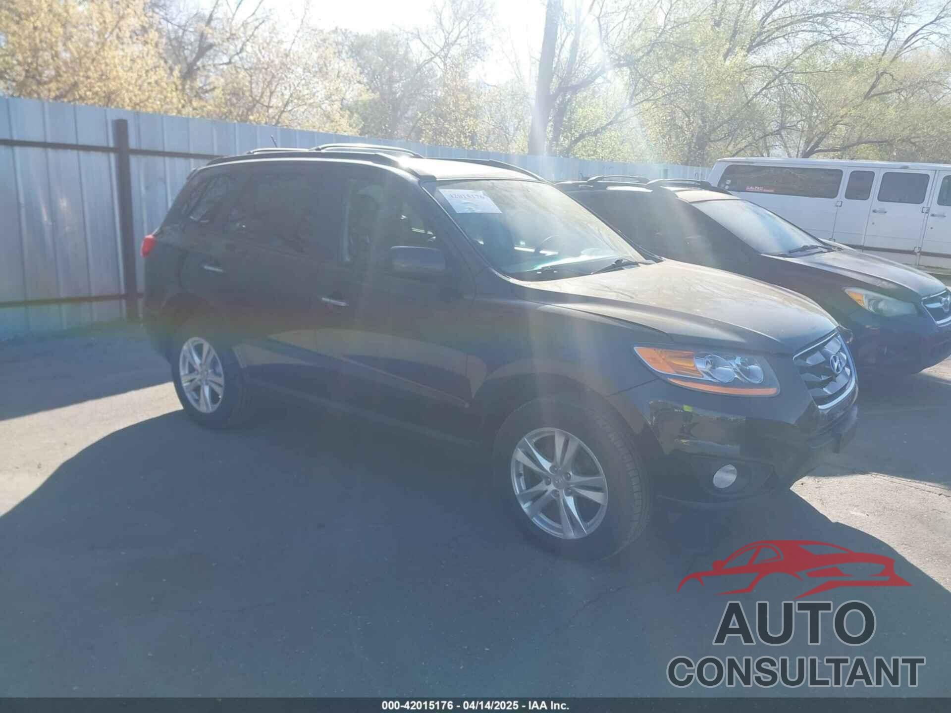 HYUNDAI SANTA FE 2011 - 5XYZKDAG0BG047417