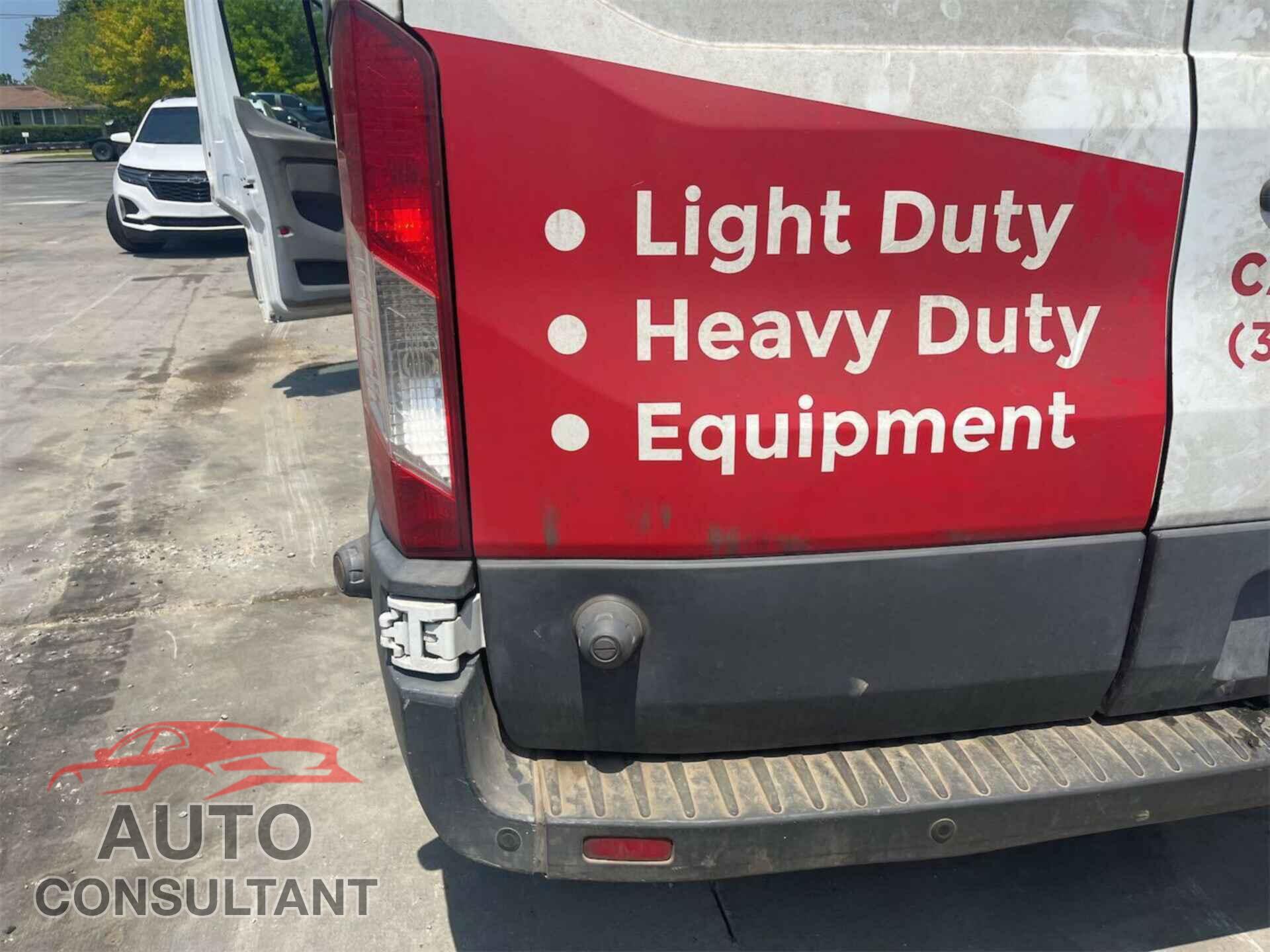 FORD TRANSIT 2018 - 1FTYR2CM5JKB45950
