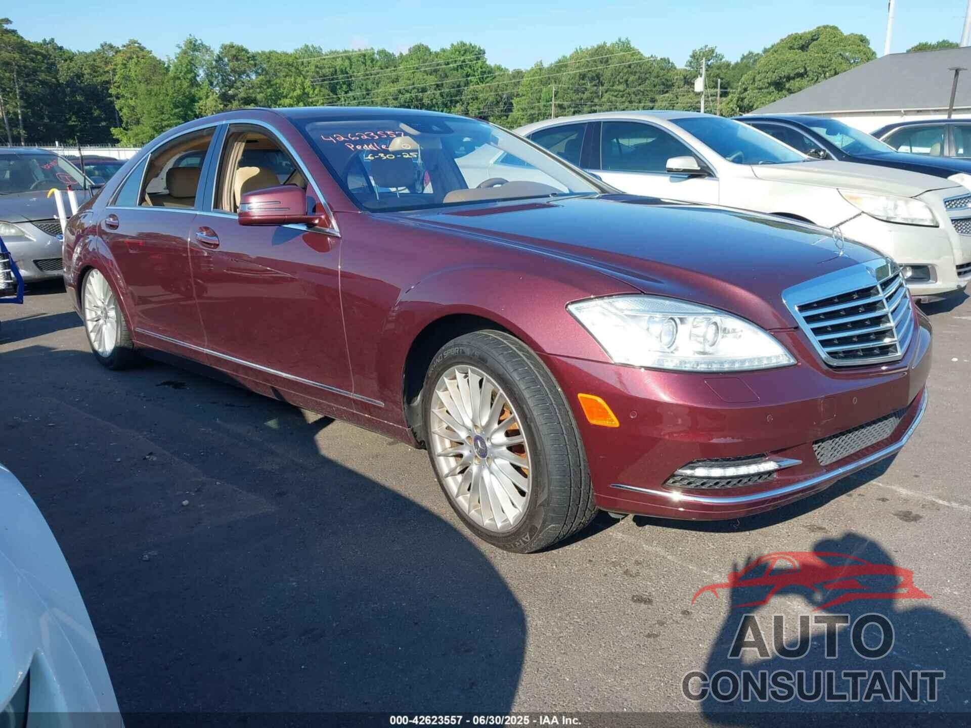 MERCEDES-BENZ S 550 2010 - WDDNG7BB7AA340093