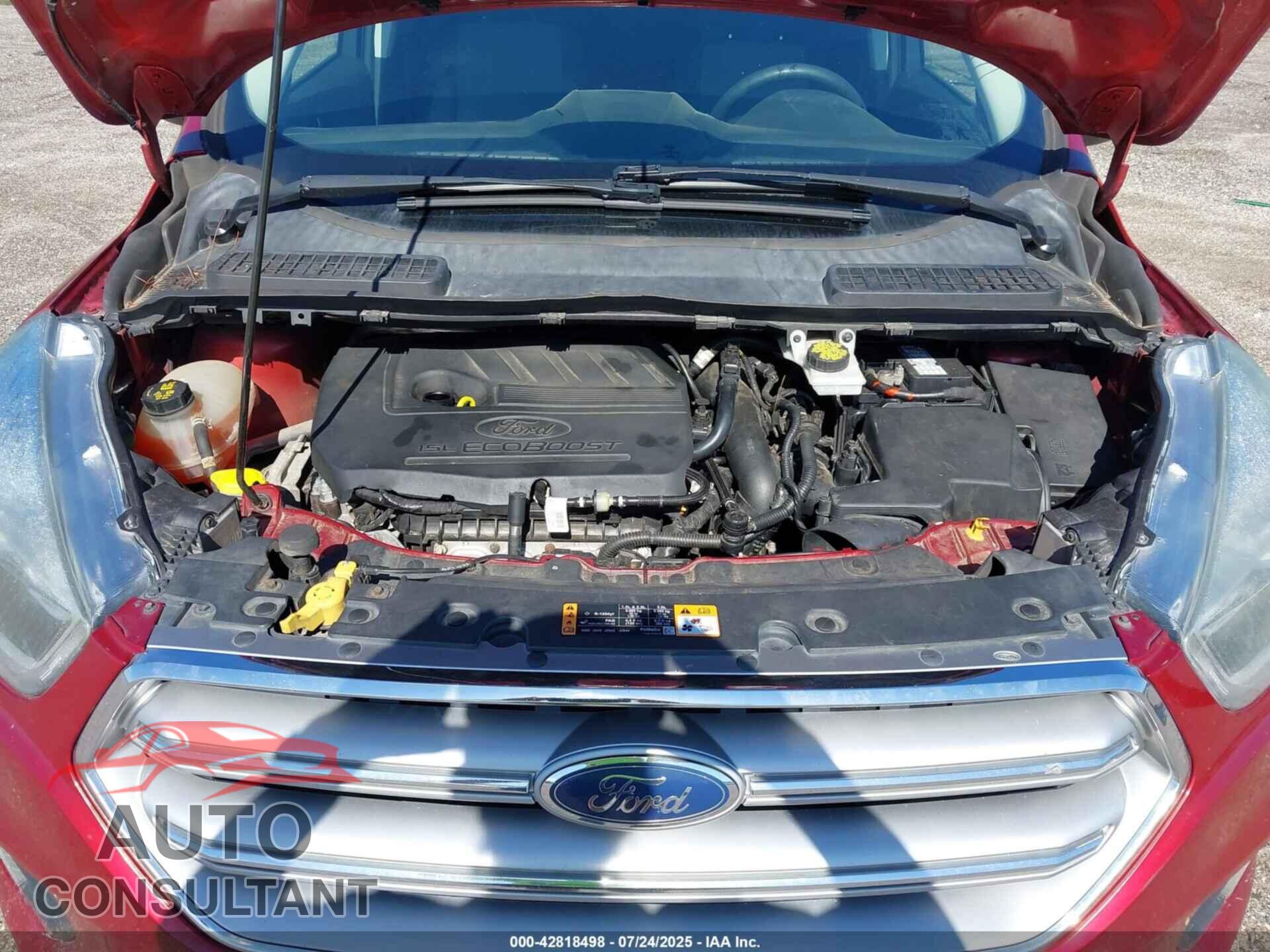 FORD ESCAPE 2017 - 1FMCU9GD9HUD18732