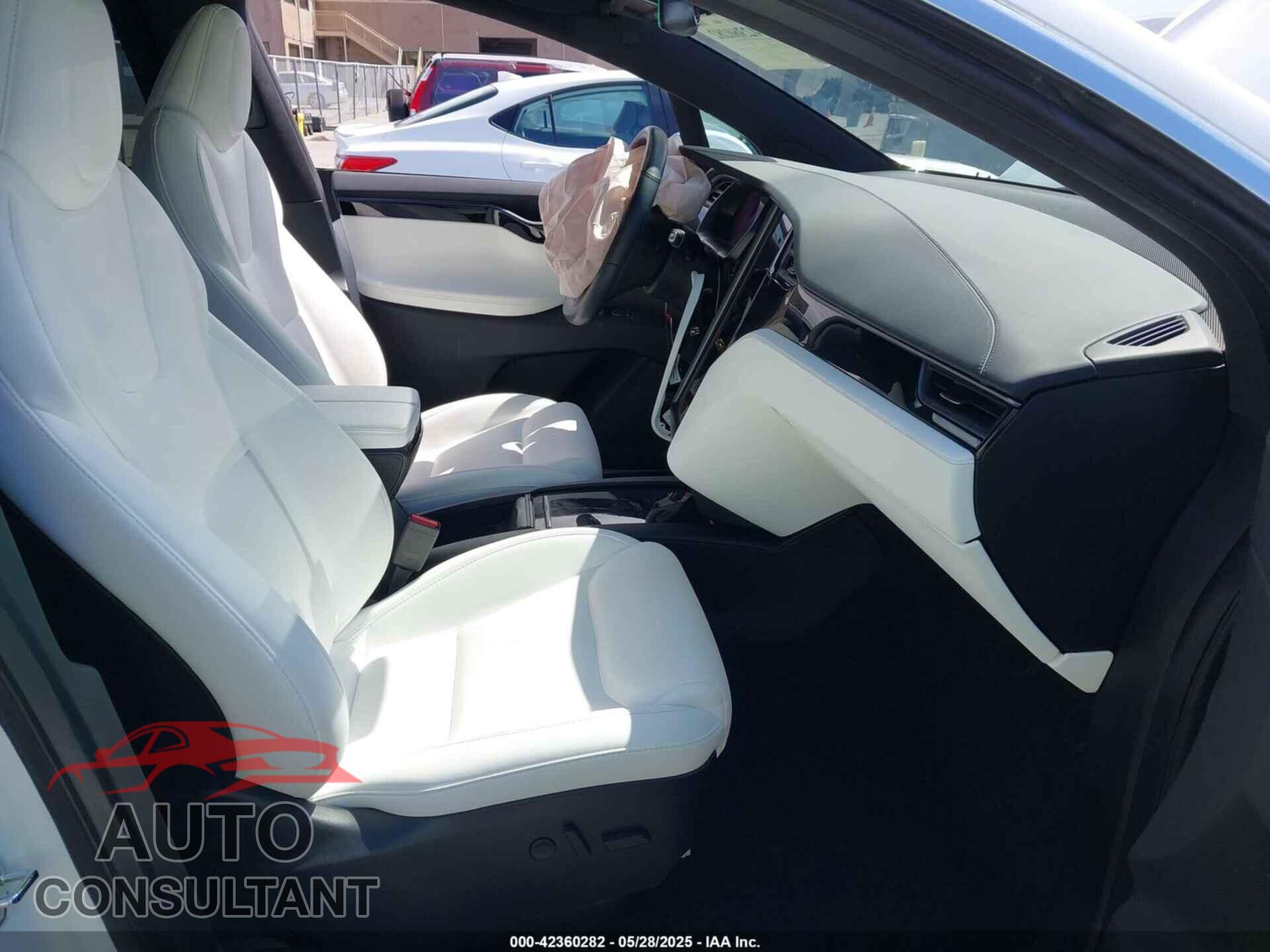 TESLA MODEL X 2021 - 5YJXCDE27MF322200