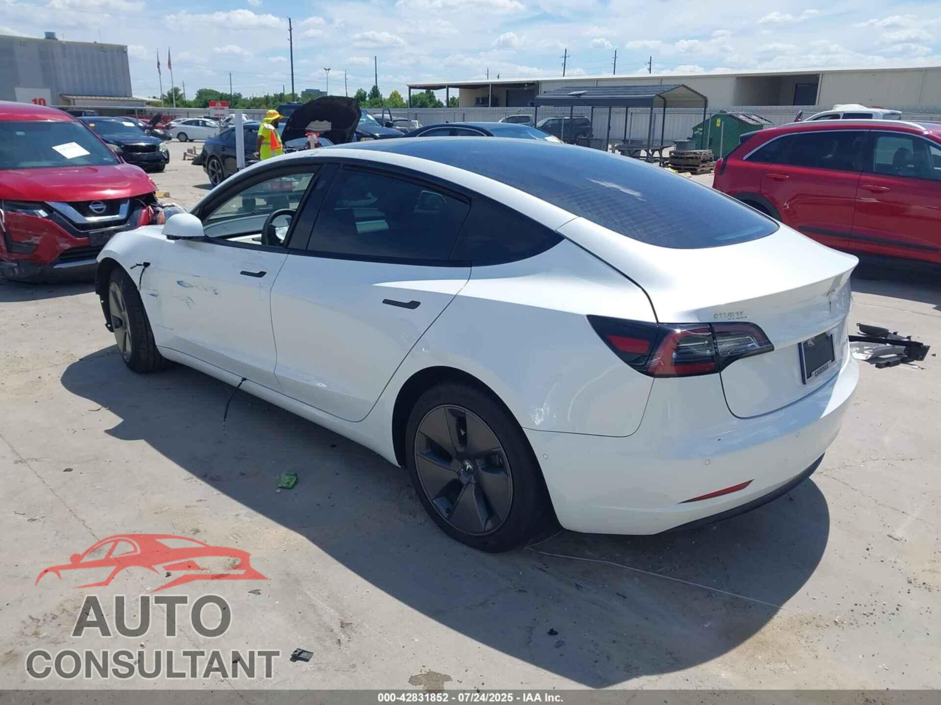TESLA MODEL 3 2021 - 5YJ3E1EB4MF983397