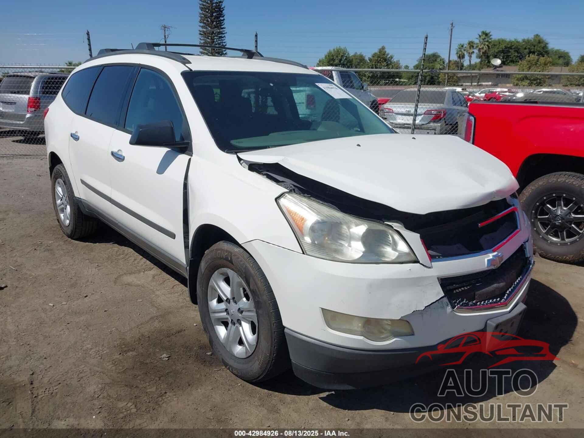 CHEVROLET TRAVERSE 2011 - 1GNKREEDXBJ105558