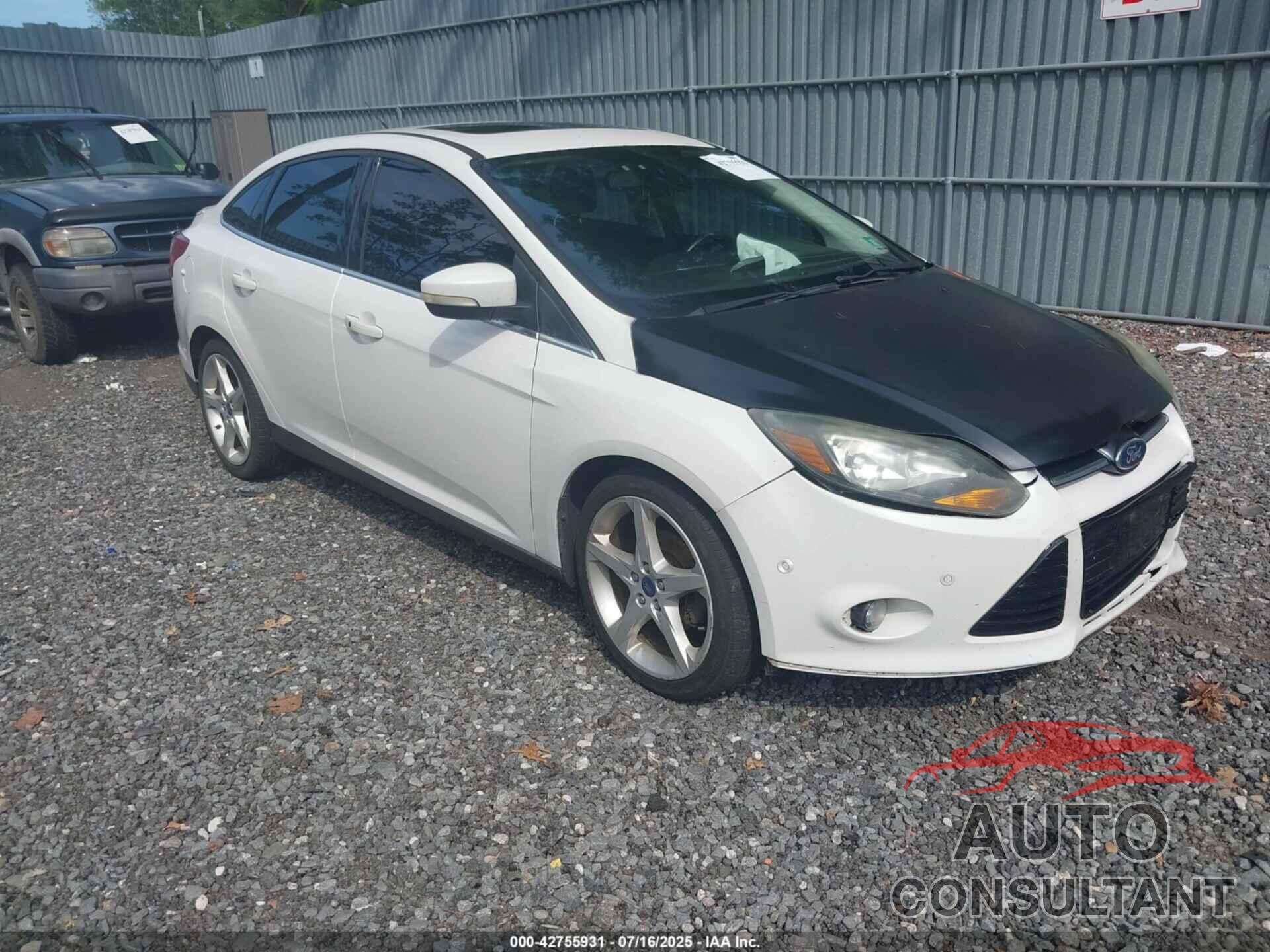 FORD FOCUS 2012 - 1FAHP3J27CL360715
