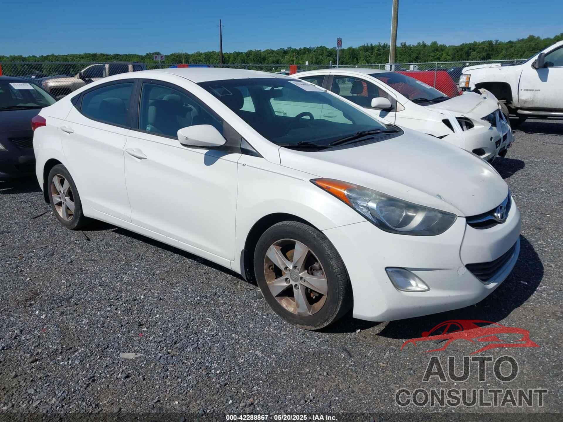 HYUNDAI ELANTRA 2013 - 5NPDH4AE5DH403217